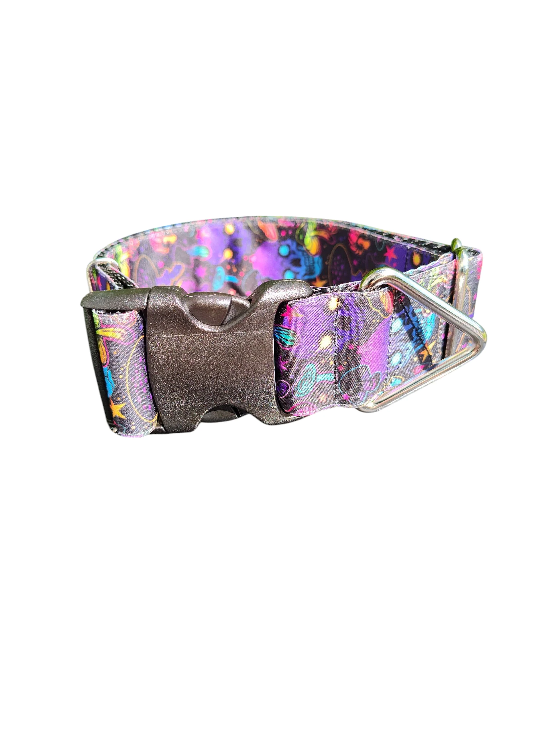 1.5" Wide Mushrooms and Skulls Nylon Dog Collar - Image 2