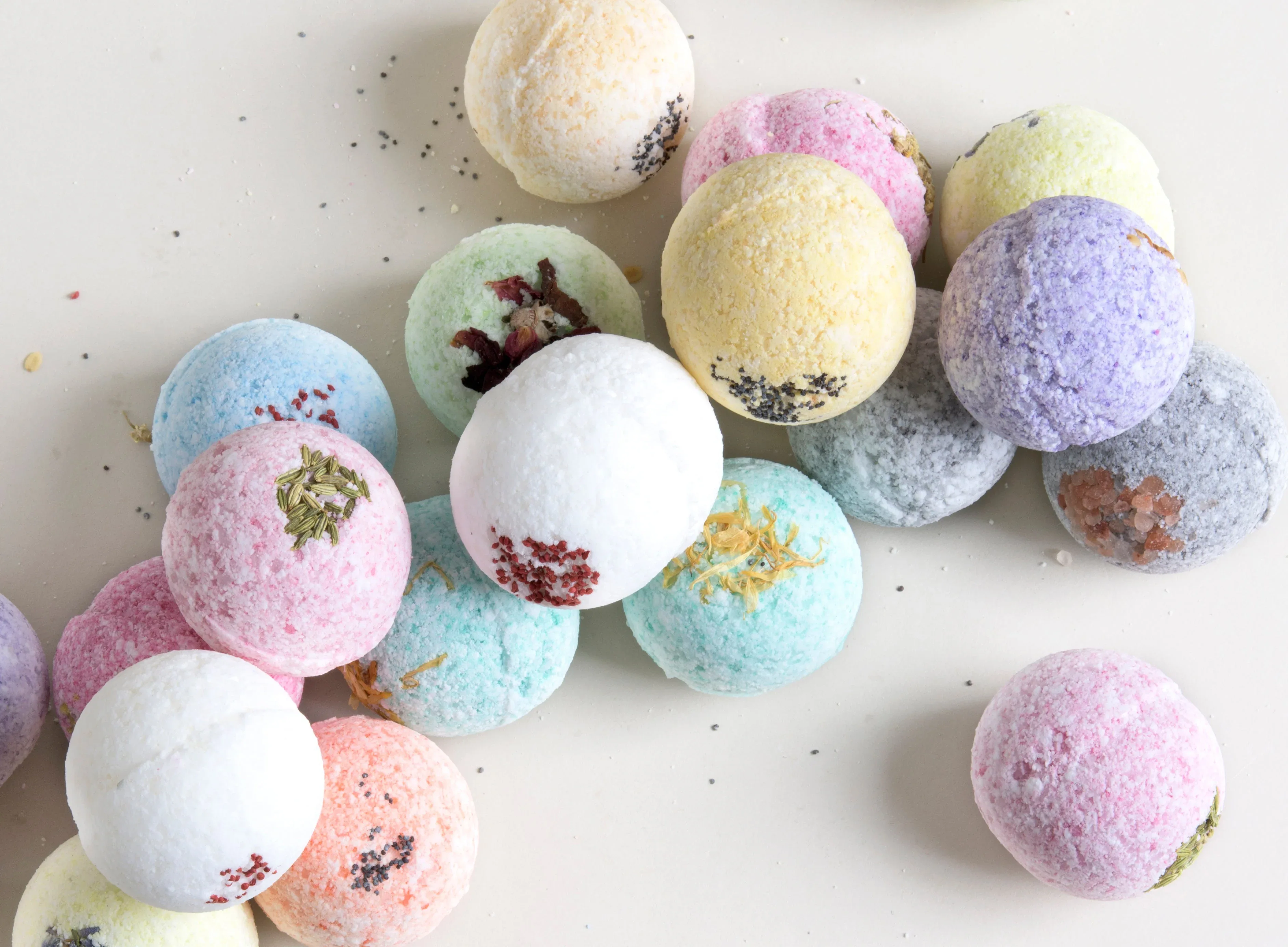 11 Bath Bombs Gift Box +  one Free Bomb to make 12 !! - Image 5