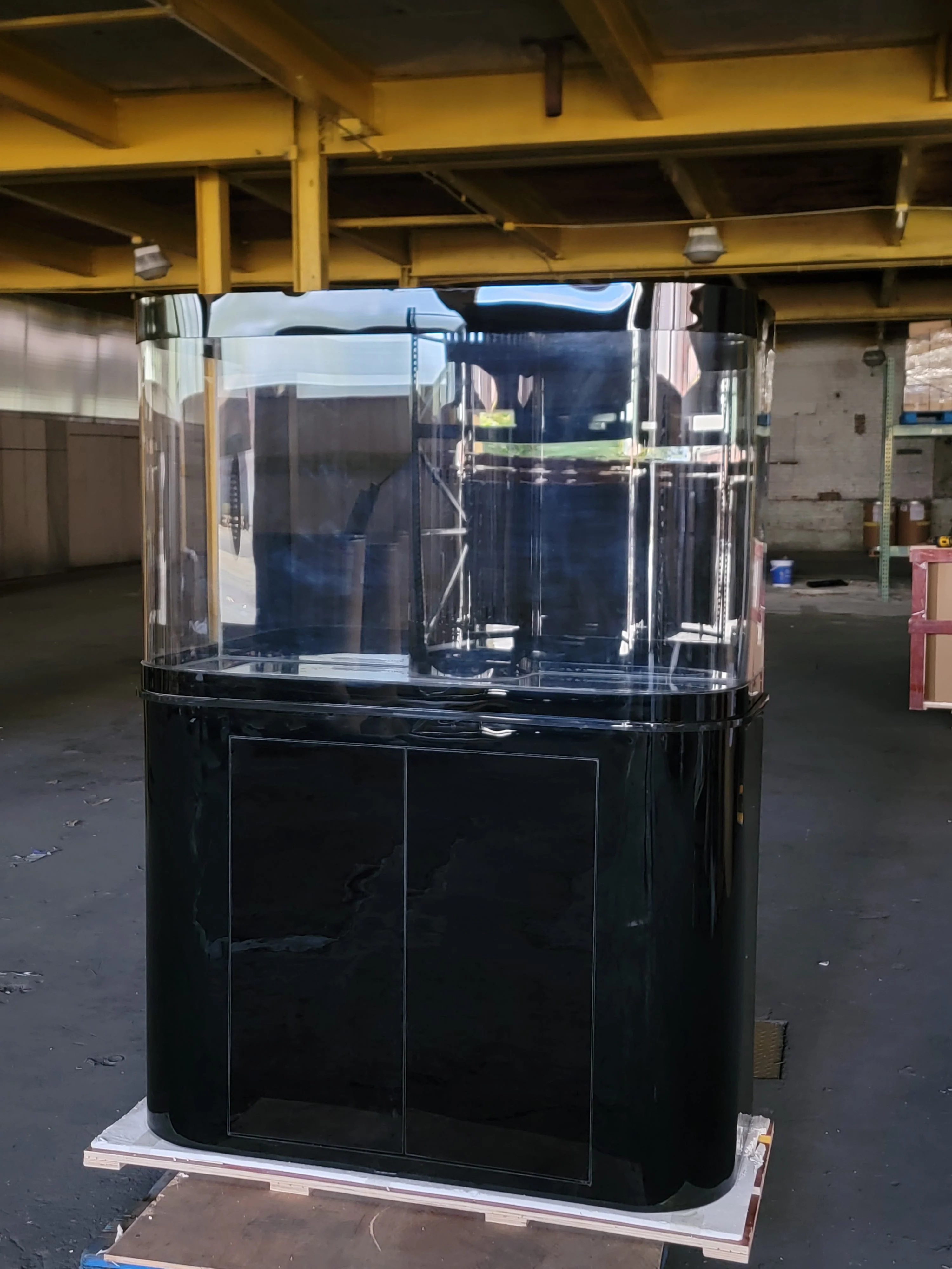 120g Curved Panoramic Flat Bowfront Glass Reef-Ready Aquarium in Gloss Black Stand - Image 2