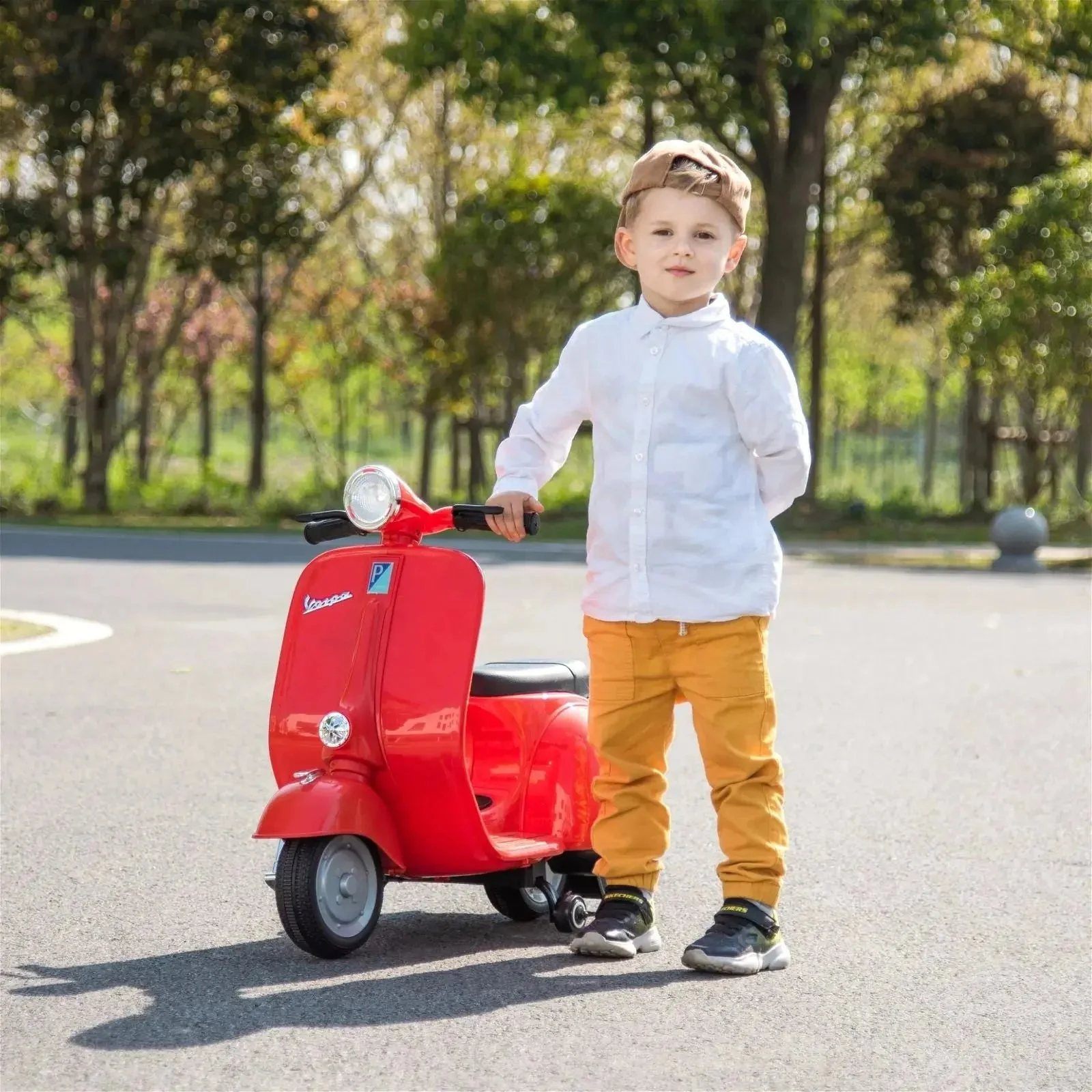 12V Kids' Vespa Electric Ride-On Scooter - Image 7
