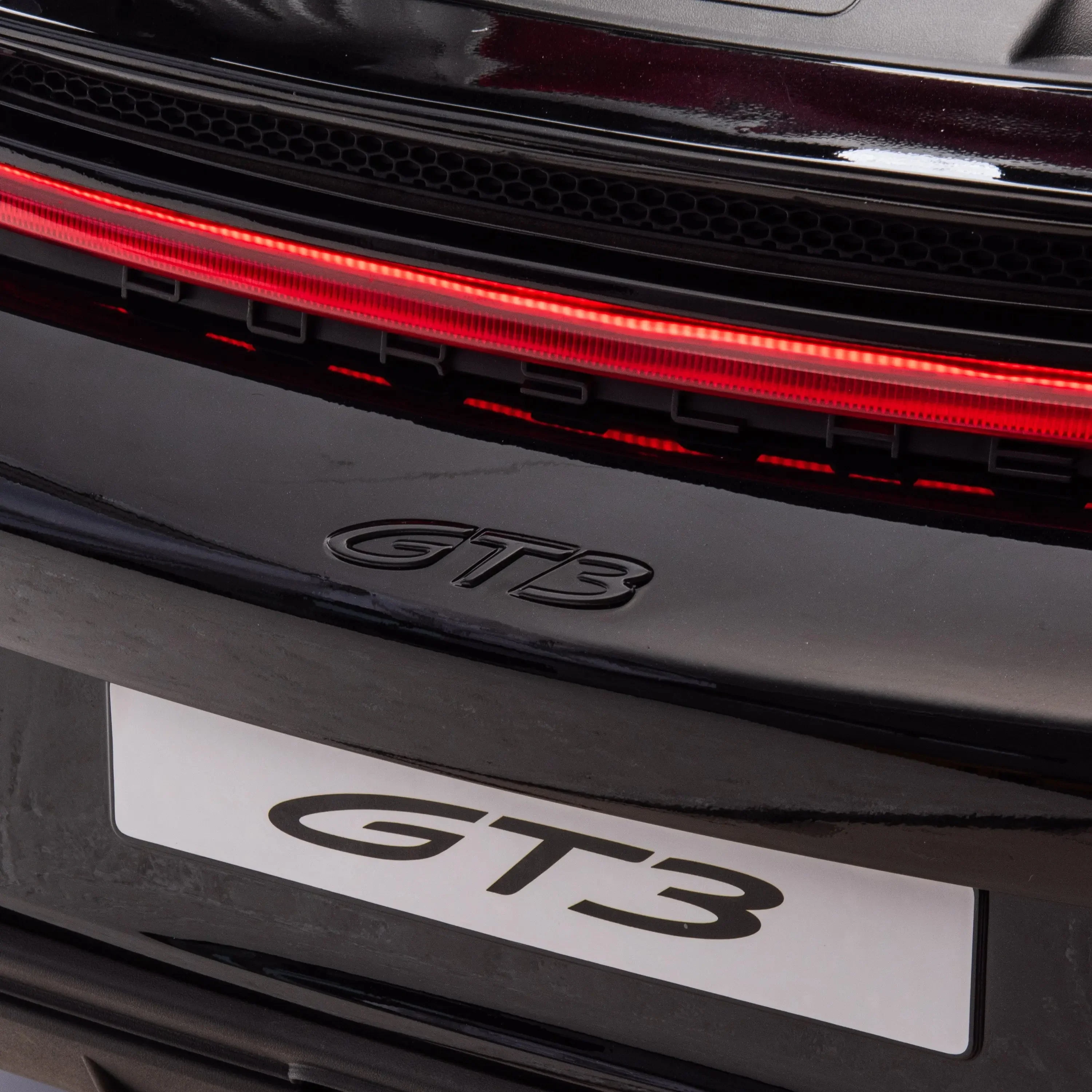 24V Porsche 911 GT3 2 Seater - NEW Silent Motor - Image 38