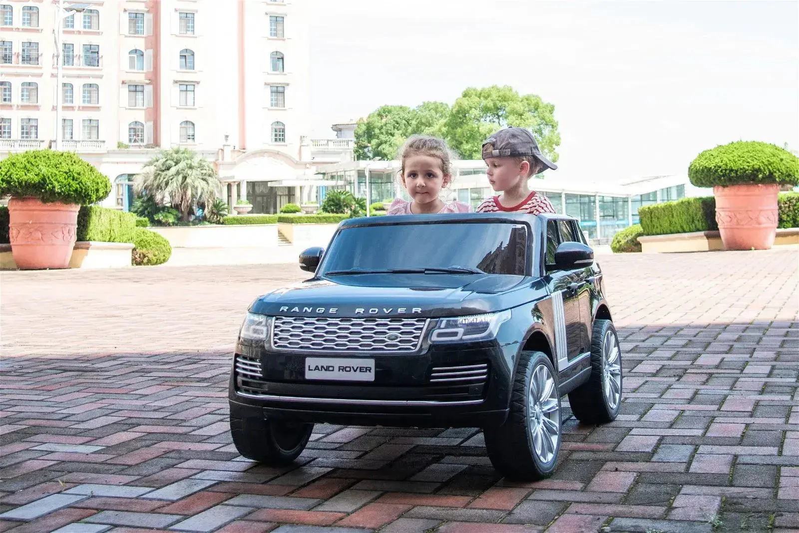 24V Range Rover HSE 2 Seater Ride on - Image 11