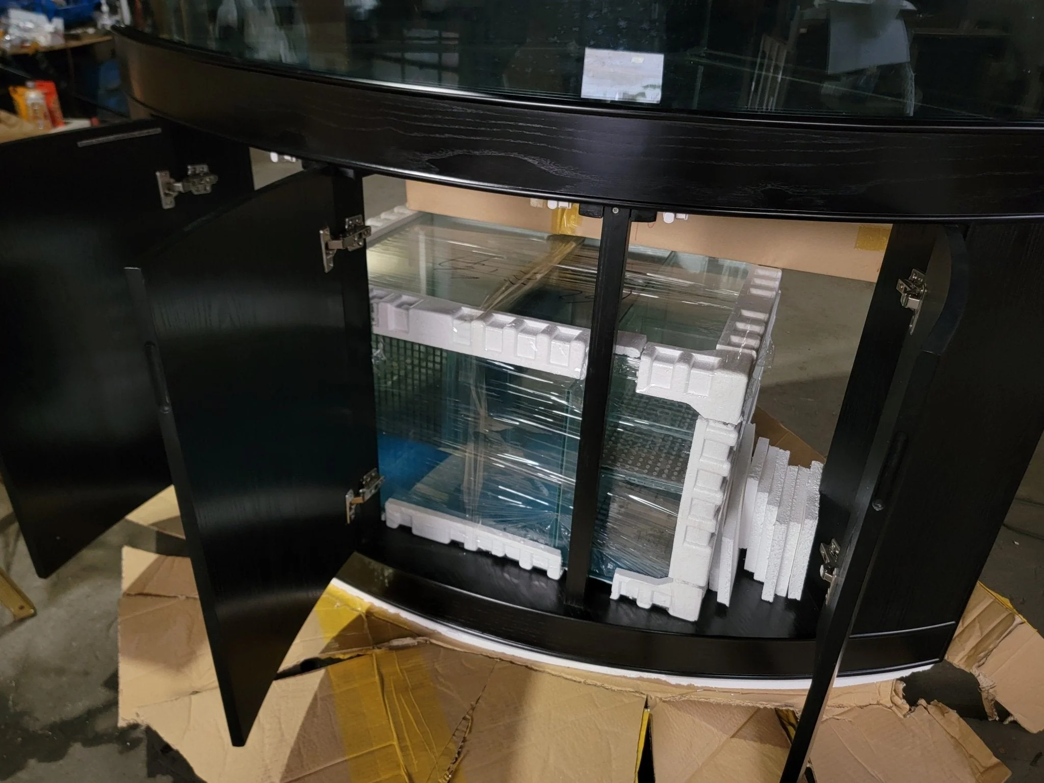 250g Corner ¼ Cylinder Glass Aquarium Ensemble in Abyss Black - Image 5