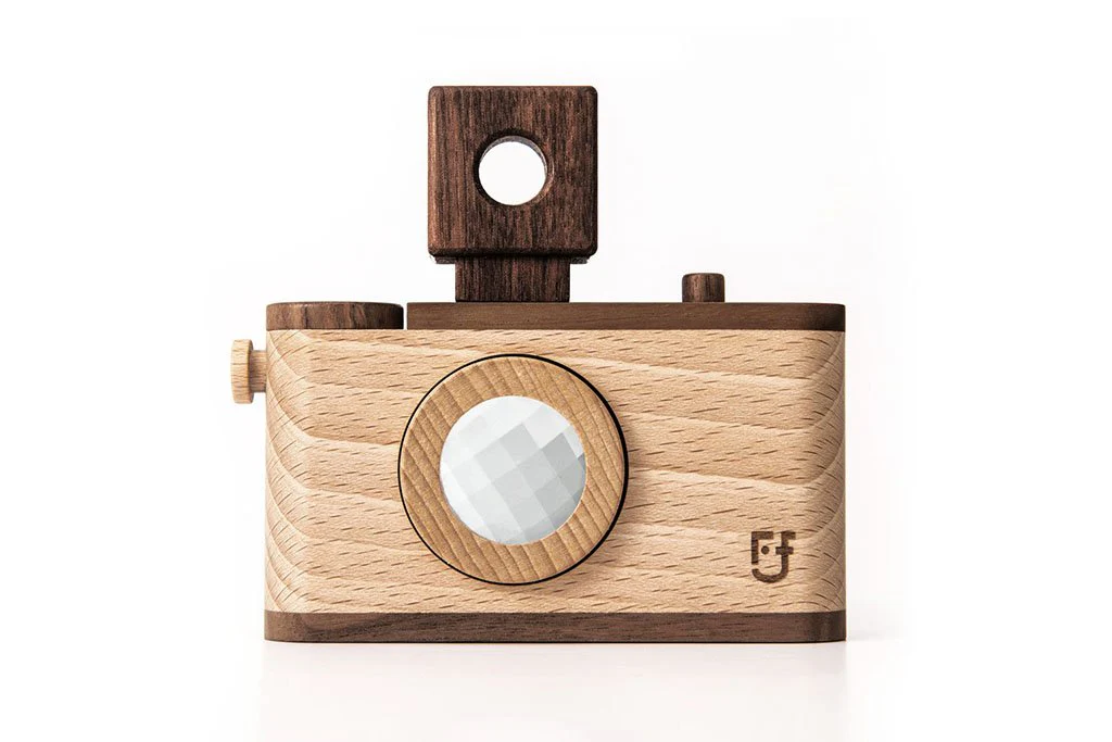 35MM Wooden Toy Camera - Original Style in Beech - Image 3