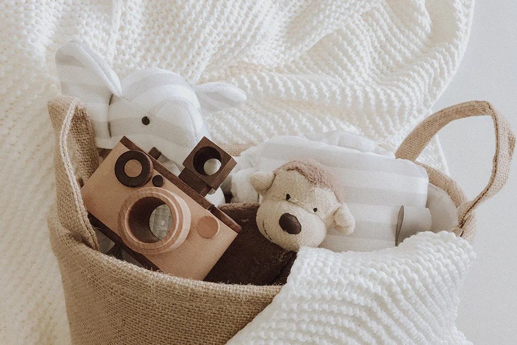35MM Wooden Toy Camera - Original Style in Beech - Image 4