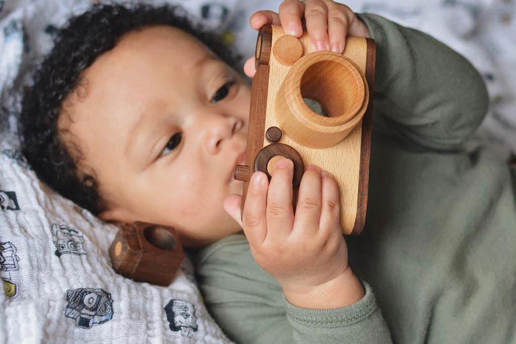 35MM Wooden Toy Camera - Original Style in Beech - Image 7