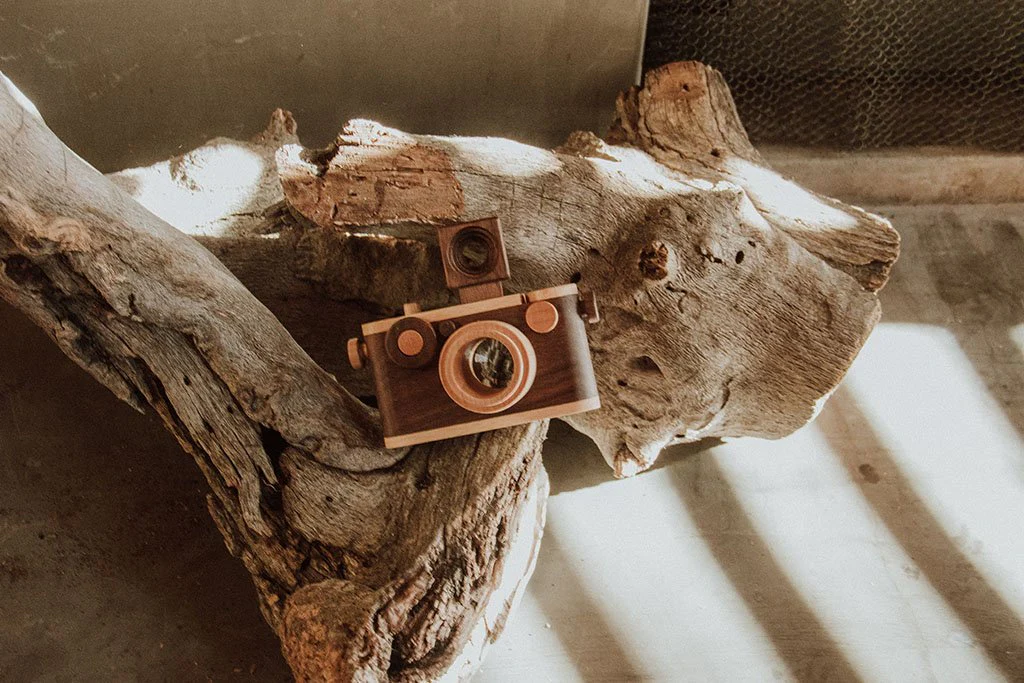 35MM Wooden Toy Camera - Original Style in Walnut - Image 5