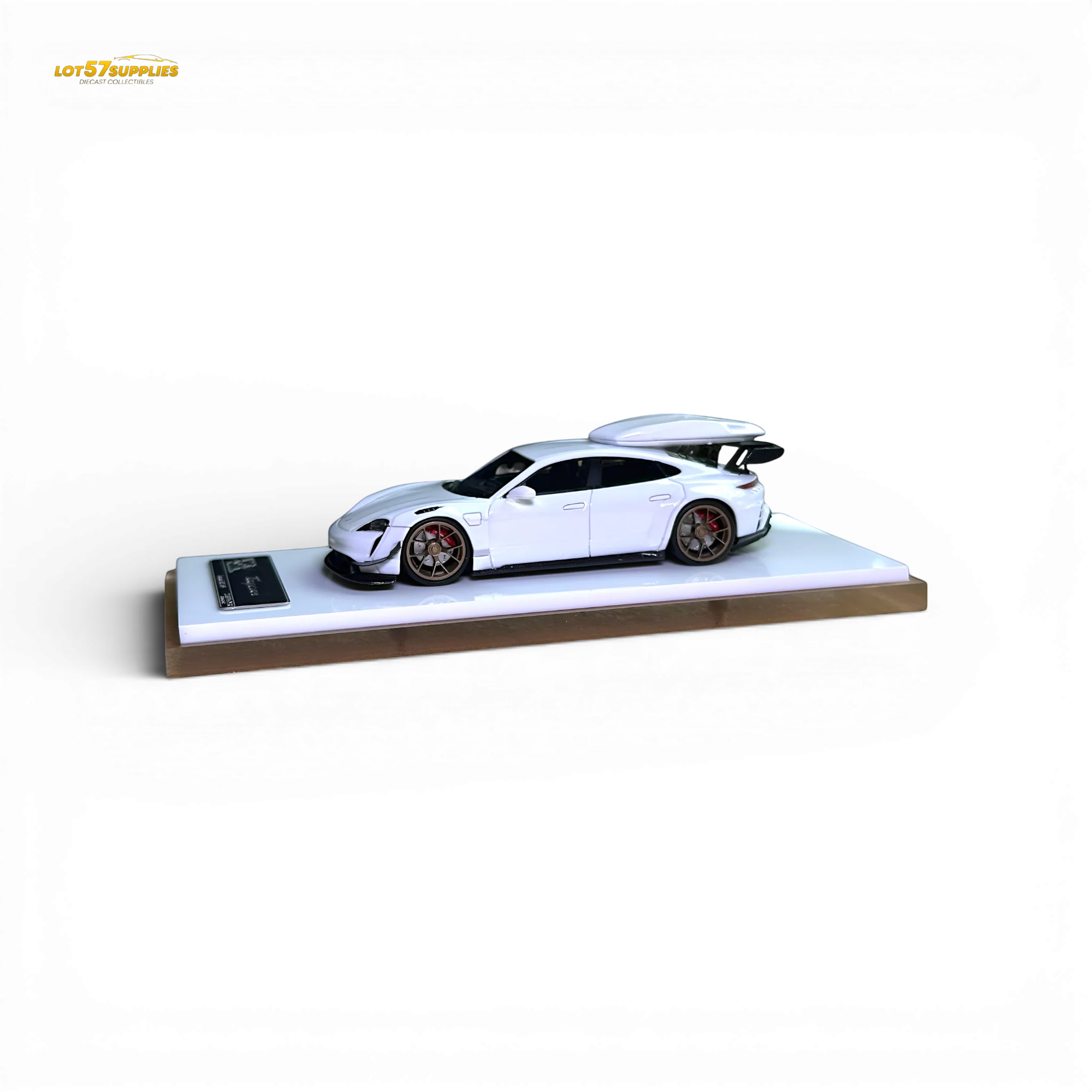 404ERROR Porsche Taycan White with Roof Box 1:64 - Image 2