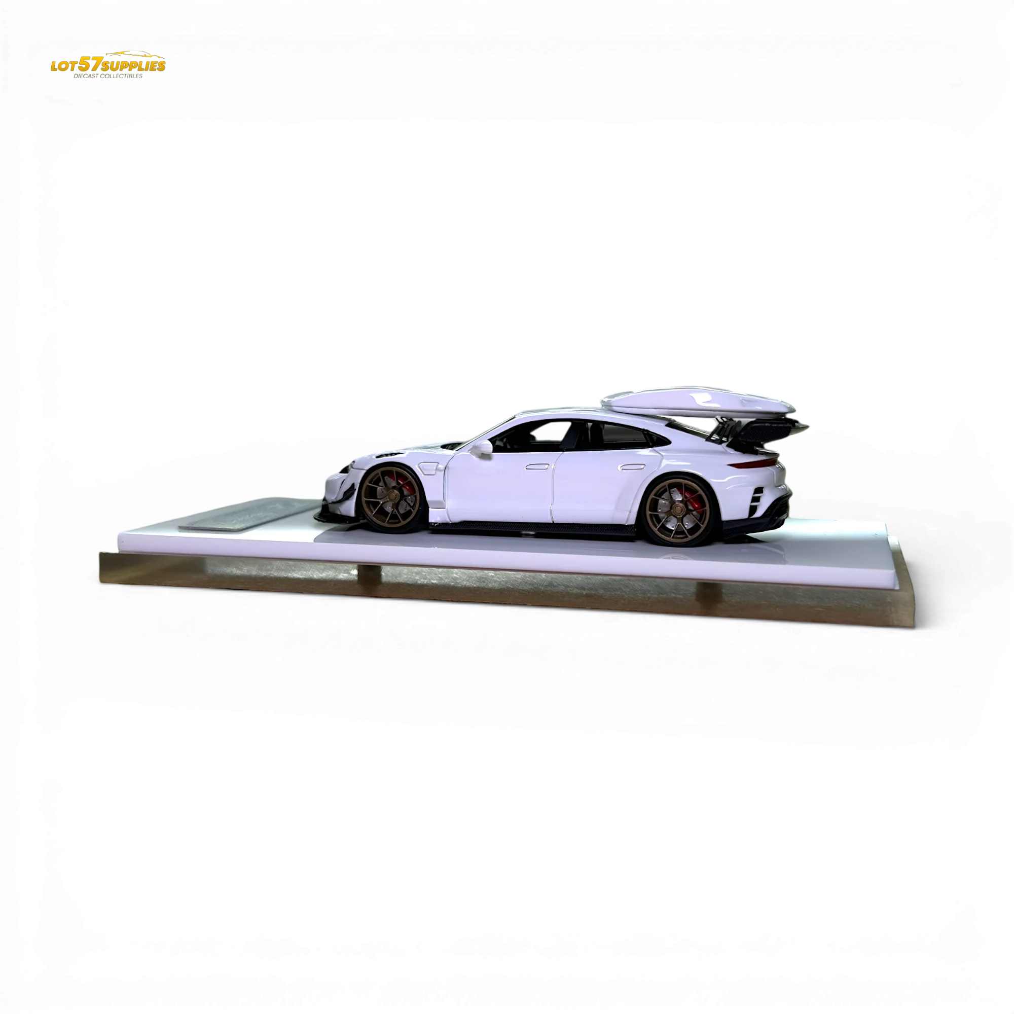 404ERROR Porsche Taycan White with Roof Box 1:64 - Image 5