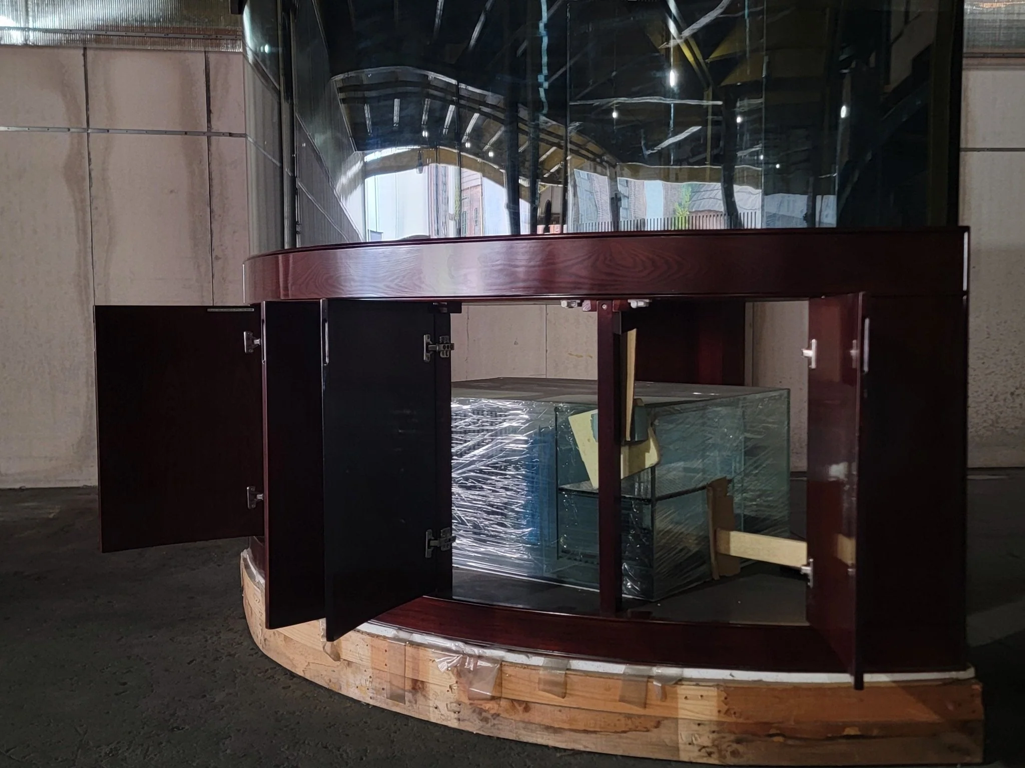 440g Corner 1/4 Cylinder Glass Aquarium Set in Walnut Wood Furniture - Image 9