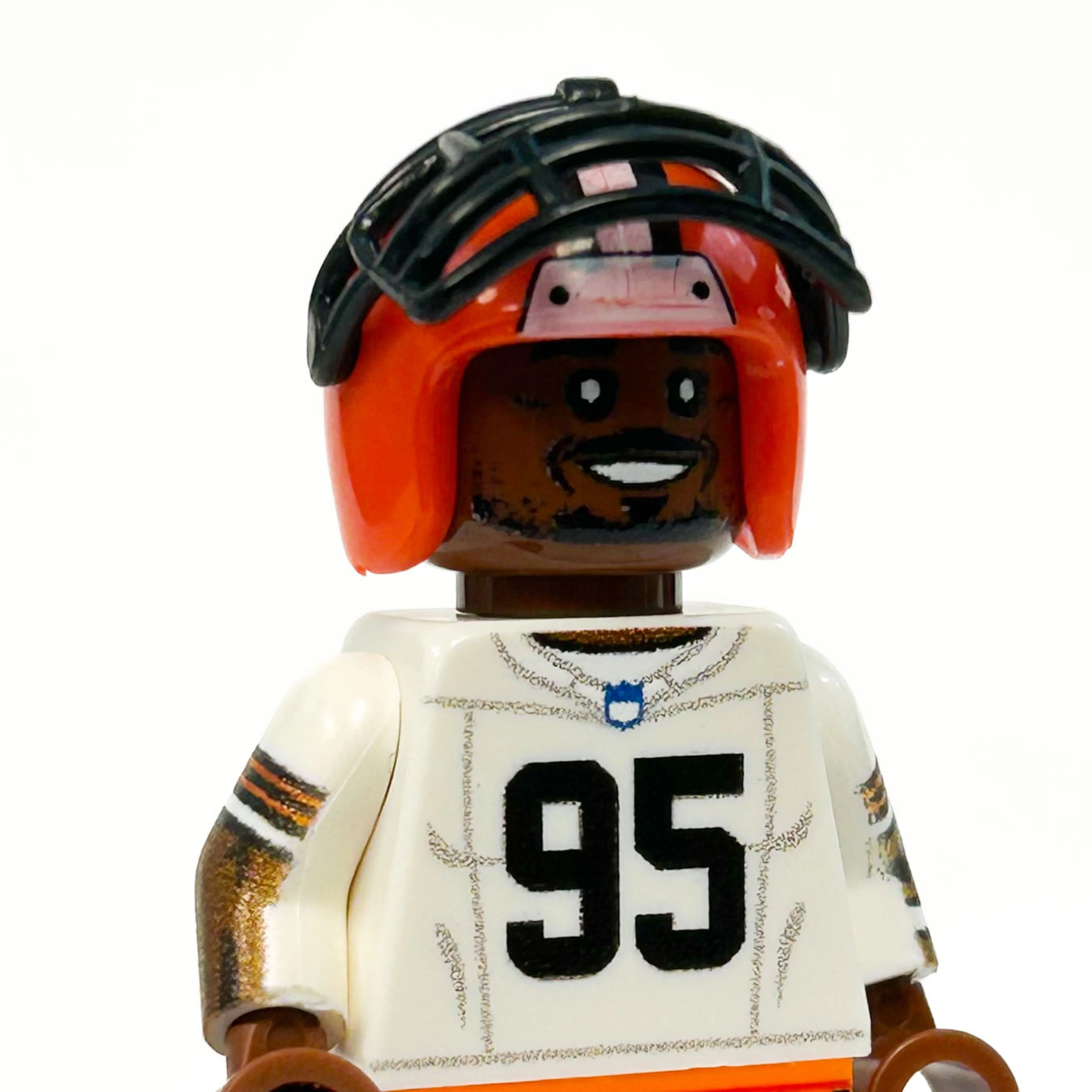 #95 DE Cleveland Football Player Minifig - Image 2