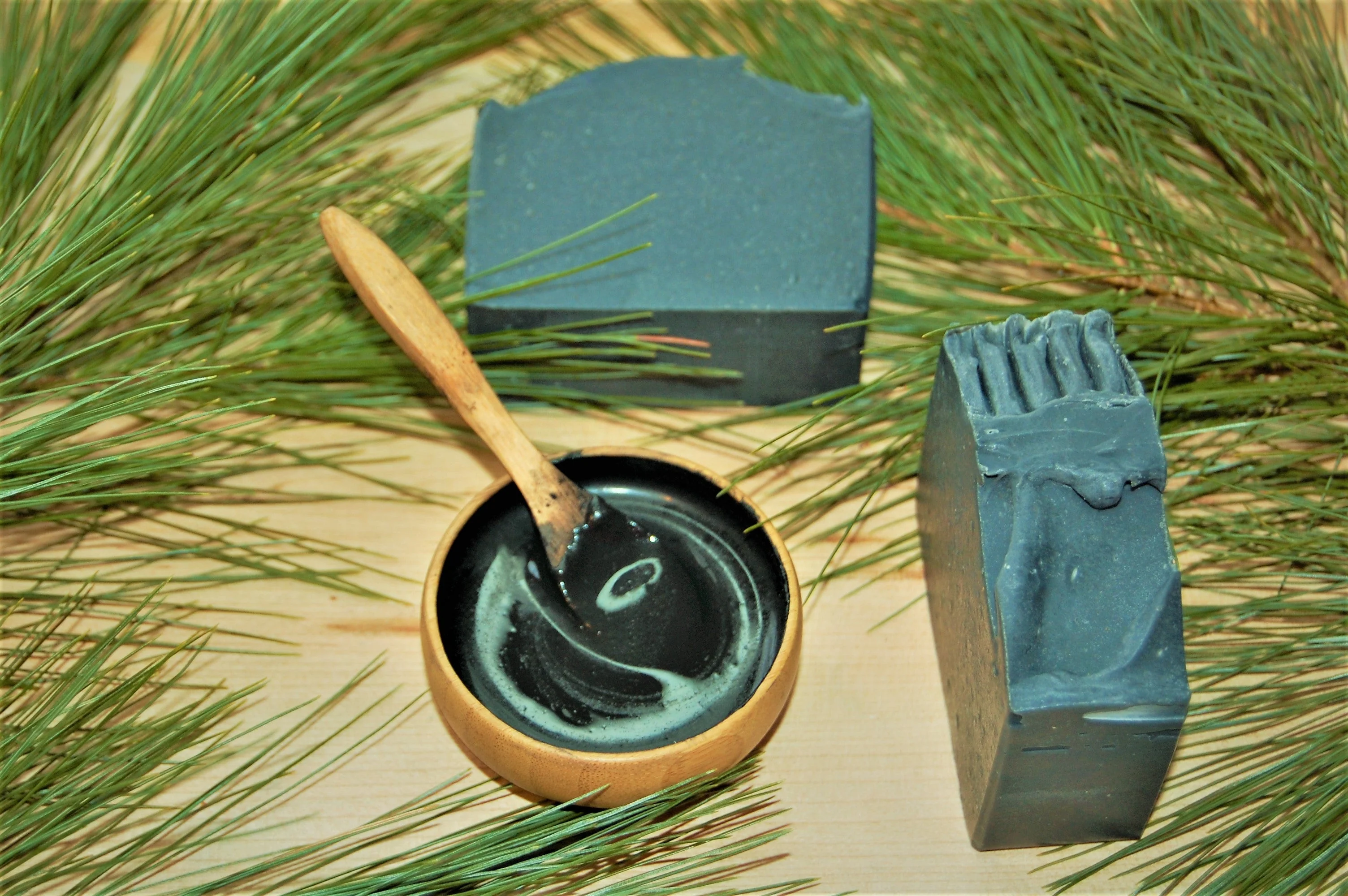 Activated Charcoal & Tea Tree - Image 3
