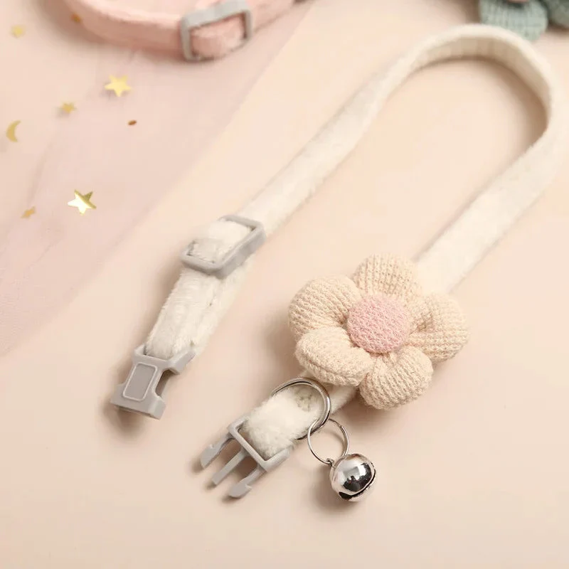 Adjustable Flower Cat Collar with Bell – Cute Breakaway Pet Collar for Kittens & Small Dogs - Image 4