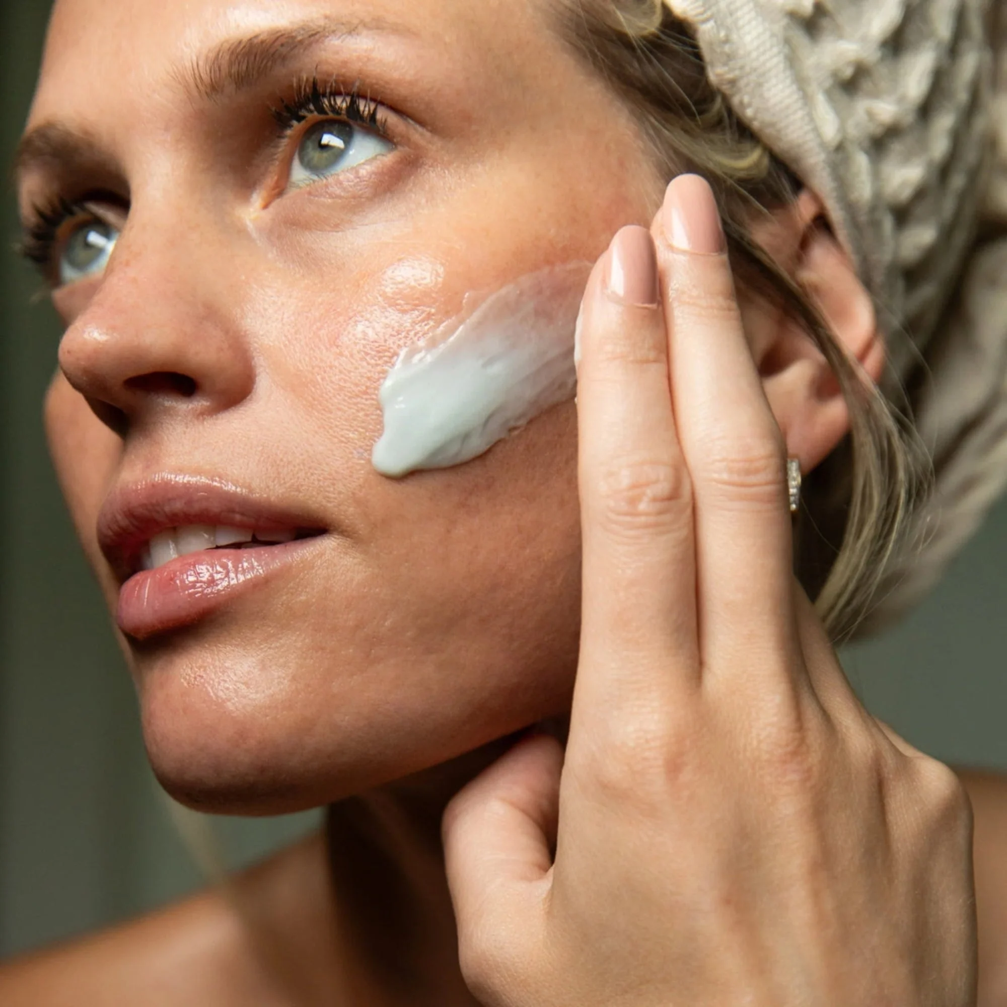 Ageless Cloud Cream - Image 3