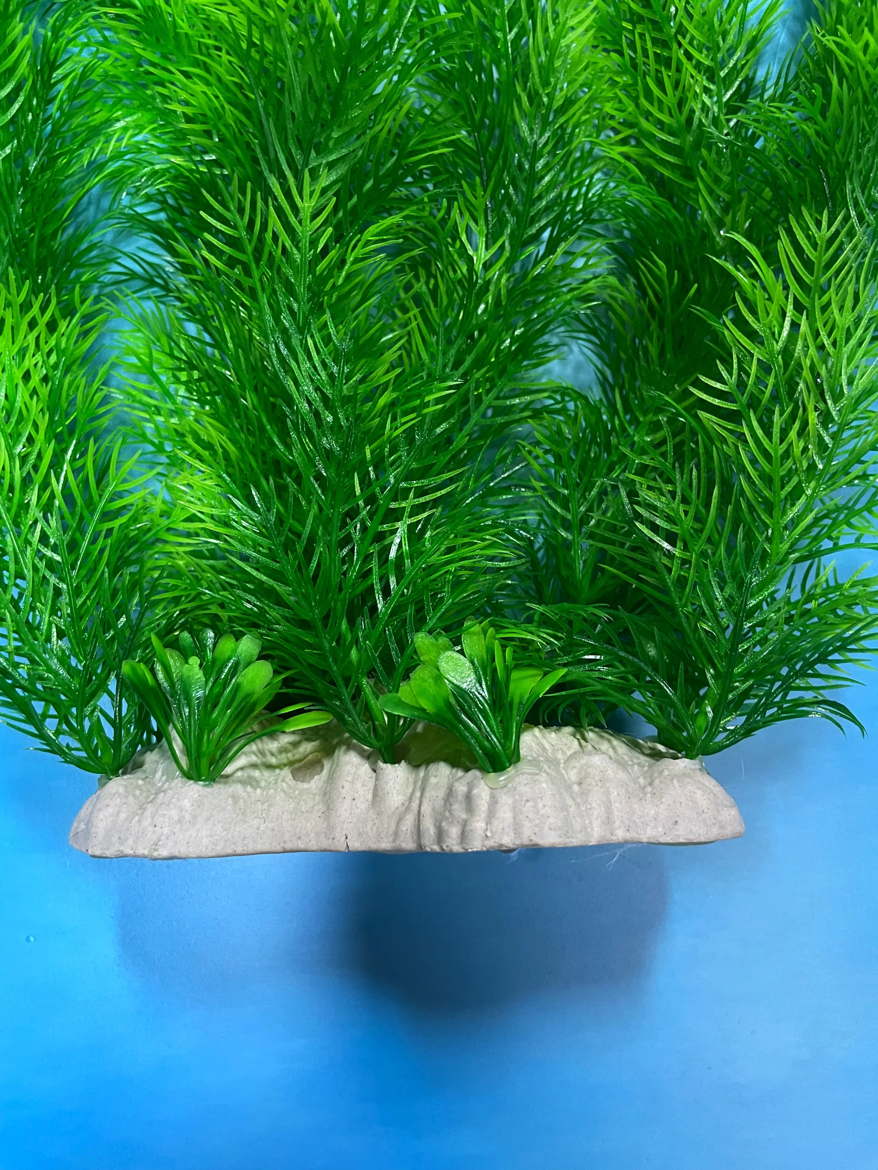 Artificial Aquarium Plant for Fish Tanks, LARGE aquarium plastic plant, 21" TALL - Image 2