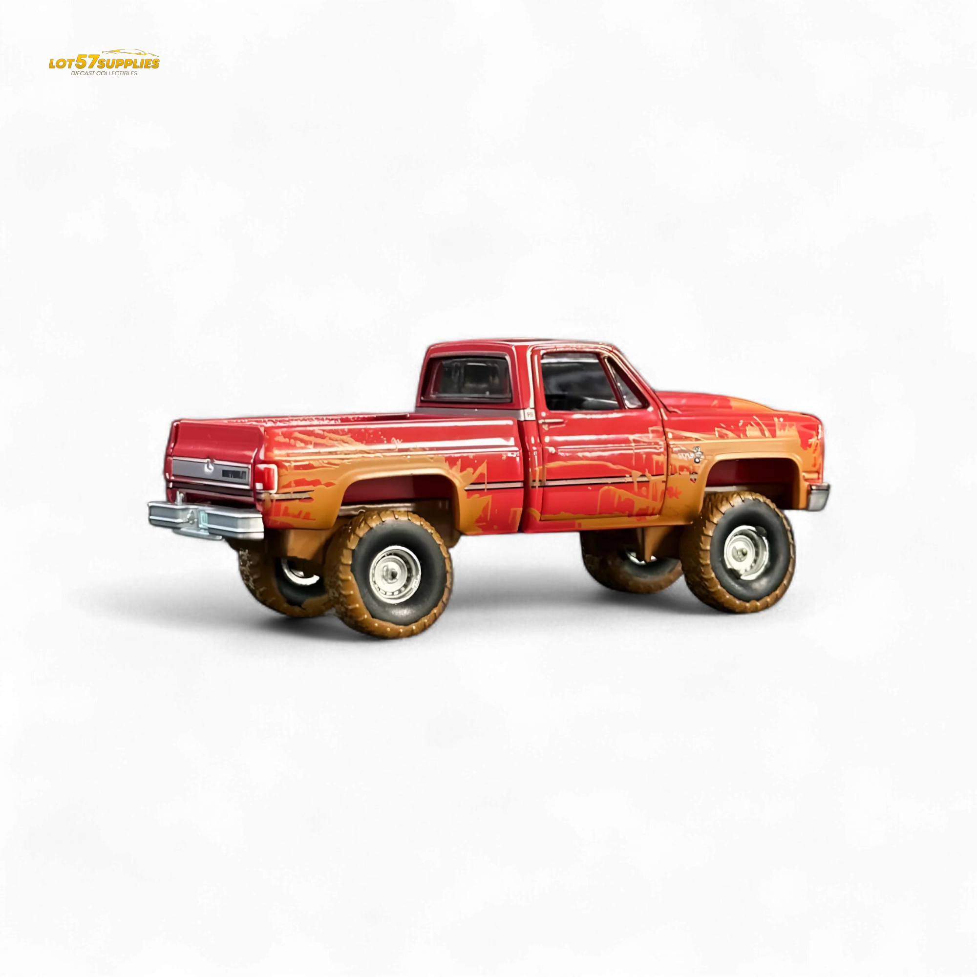 Auto World 1983 Chevrolet Silverado K10 Lifted 1:64 - Image 3