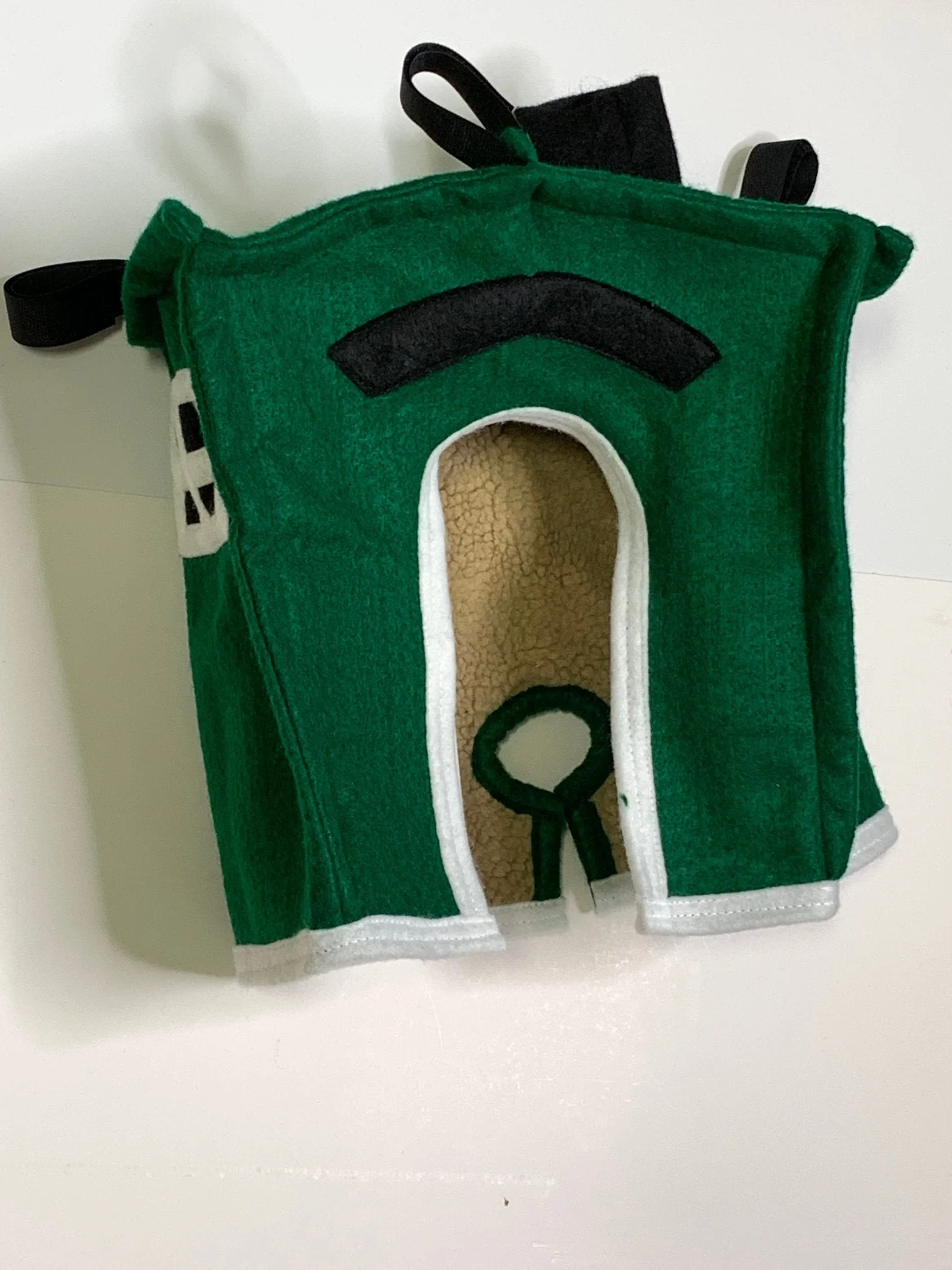 Avian Haven Hut for Pet Birds - Image 12