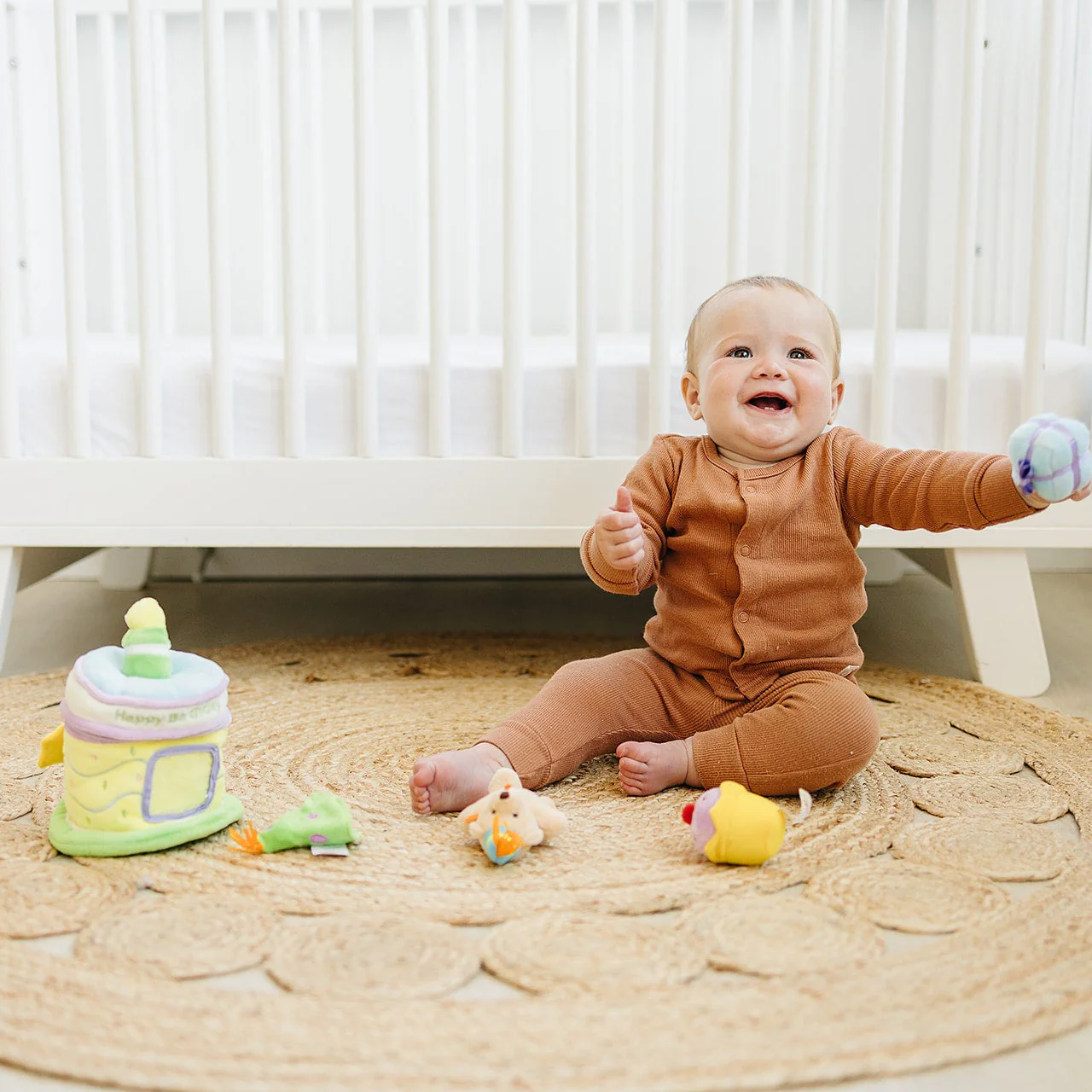 Baby's 1st First Birthday Cake and Playset - Image 4