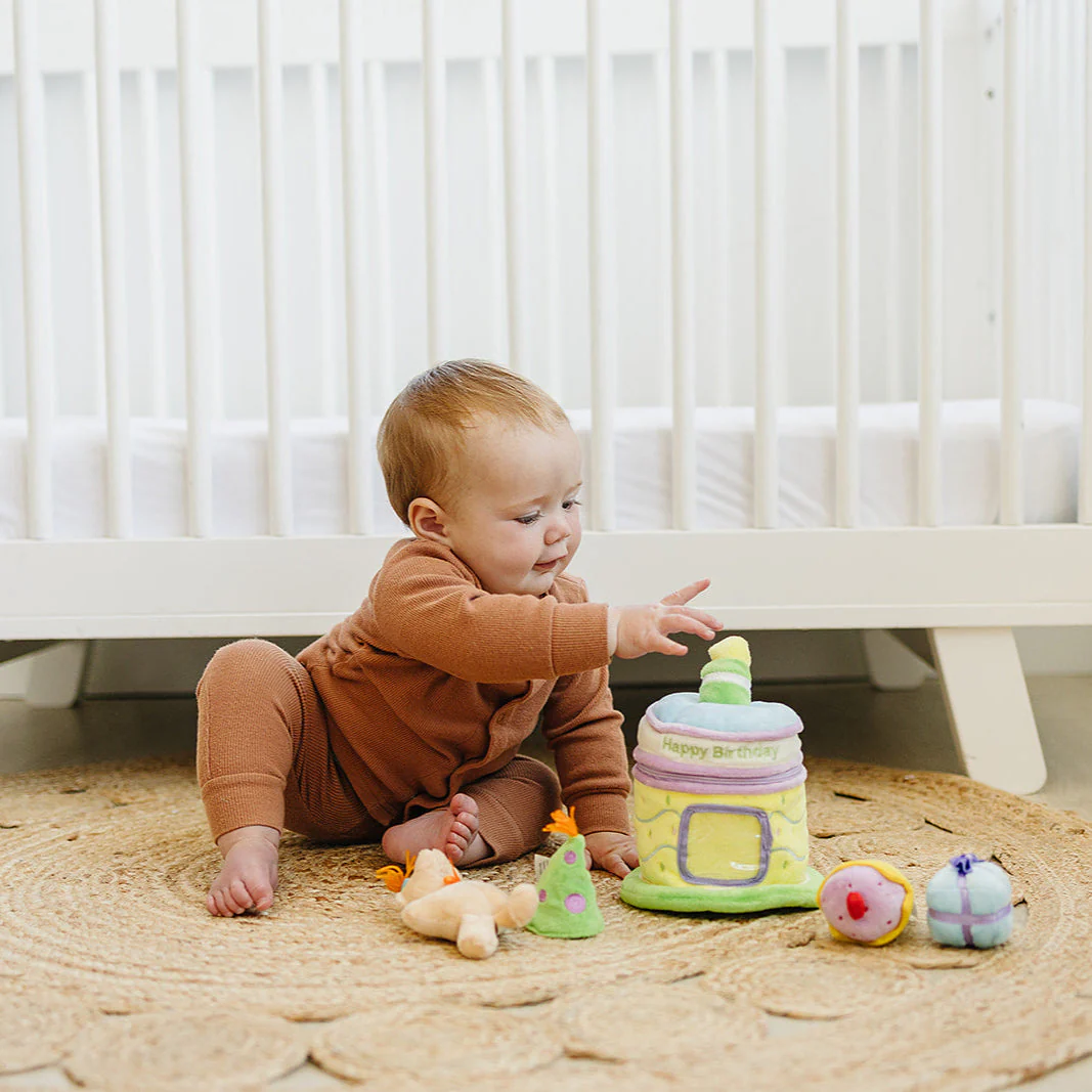 Baby's 1st First Birthday Cake and Playset - Image 5