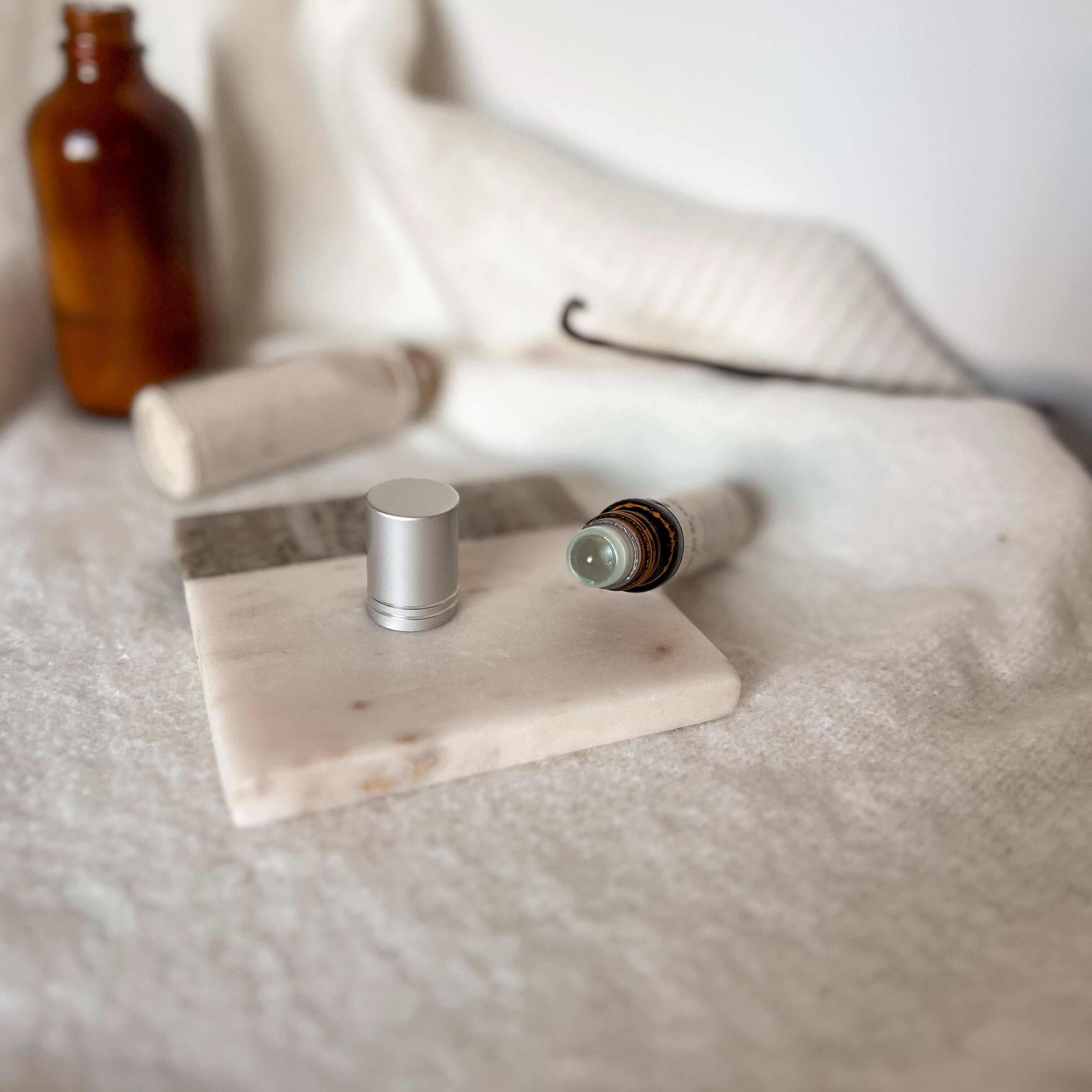 Bare Cashmere Essence Roll-On Oil - Image 3