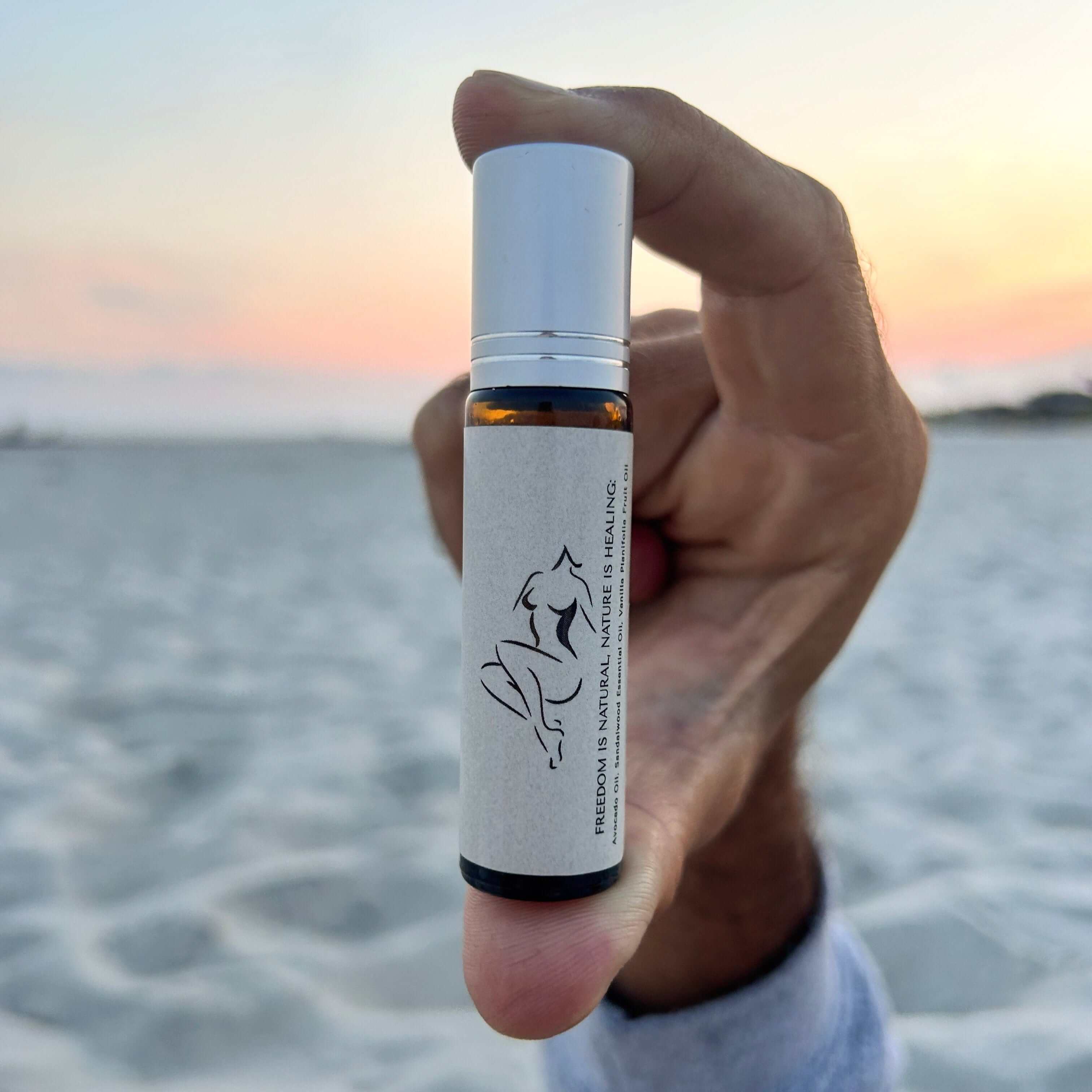 Bare Cashmere Essence Roll-On Oil - Image 5