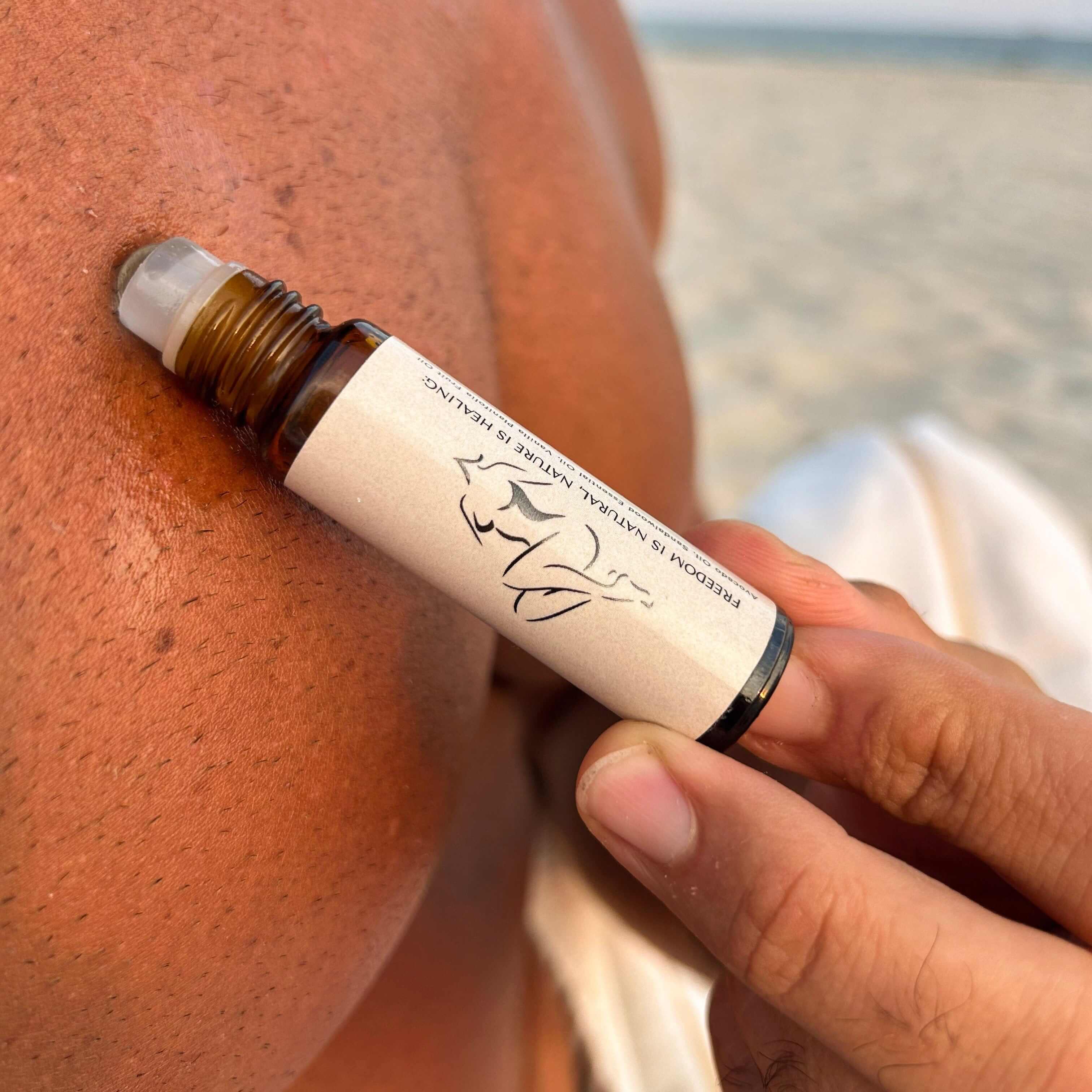 Bare Cashmere Essence Roll-On Oil - Image 7
