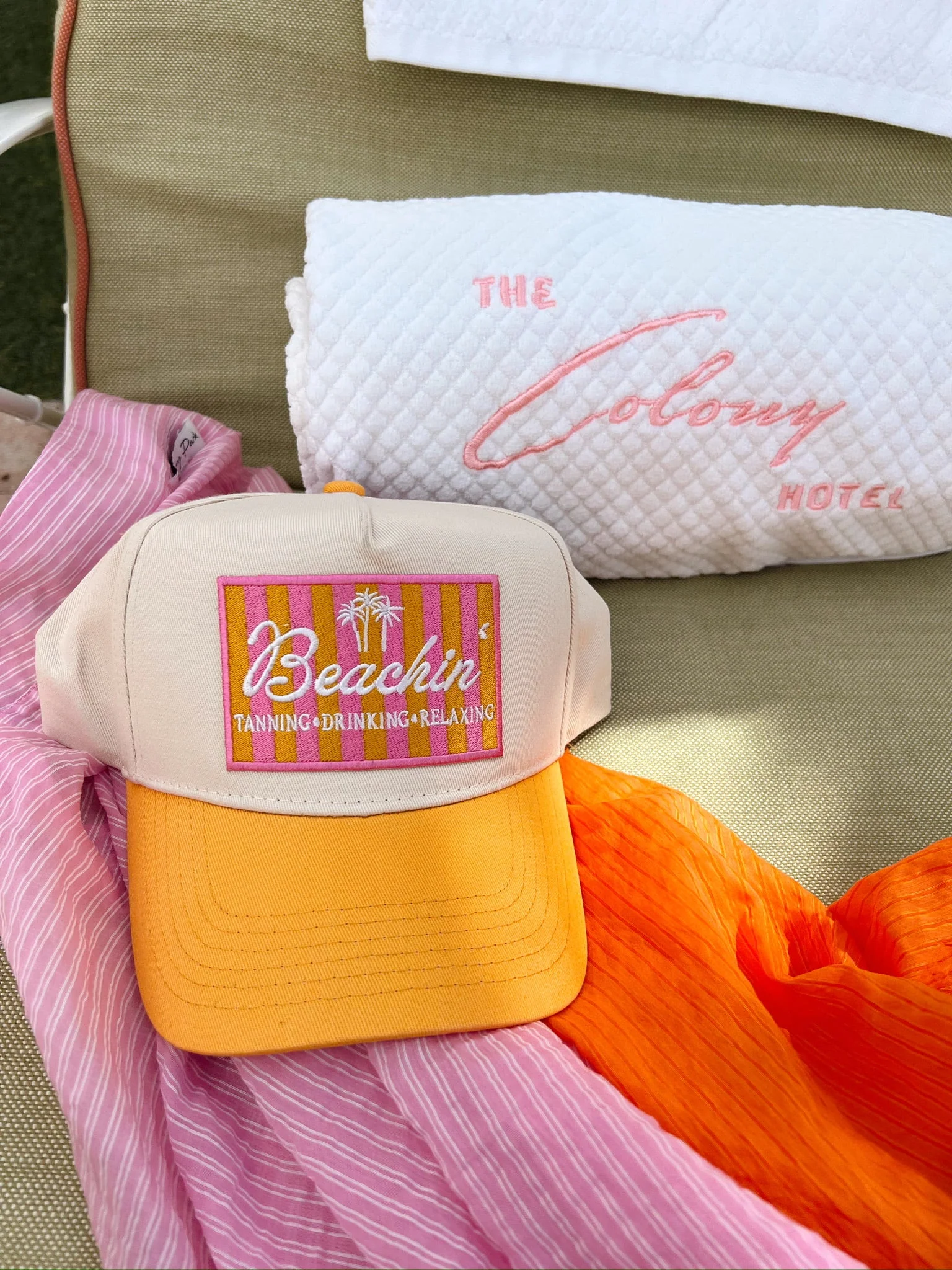 Beachin' - Vintage Trucker Hat - Image 10