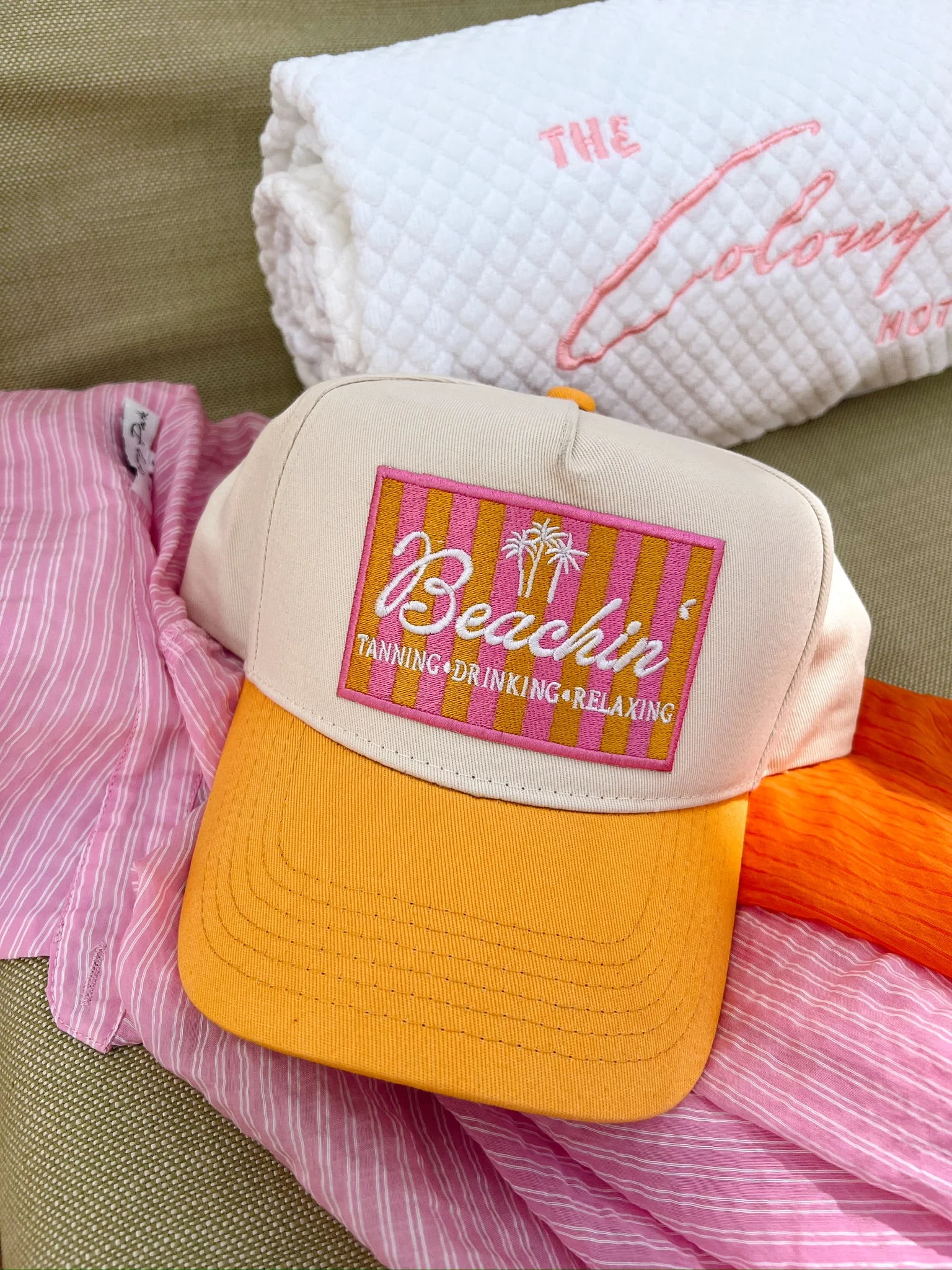 Beachin' - Vintage Trucker Hat - Image 3