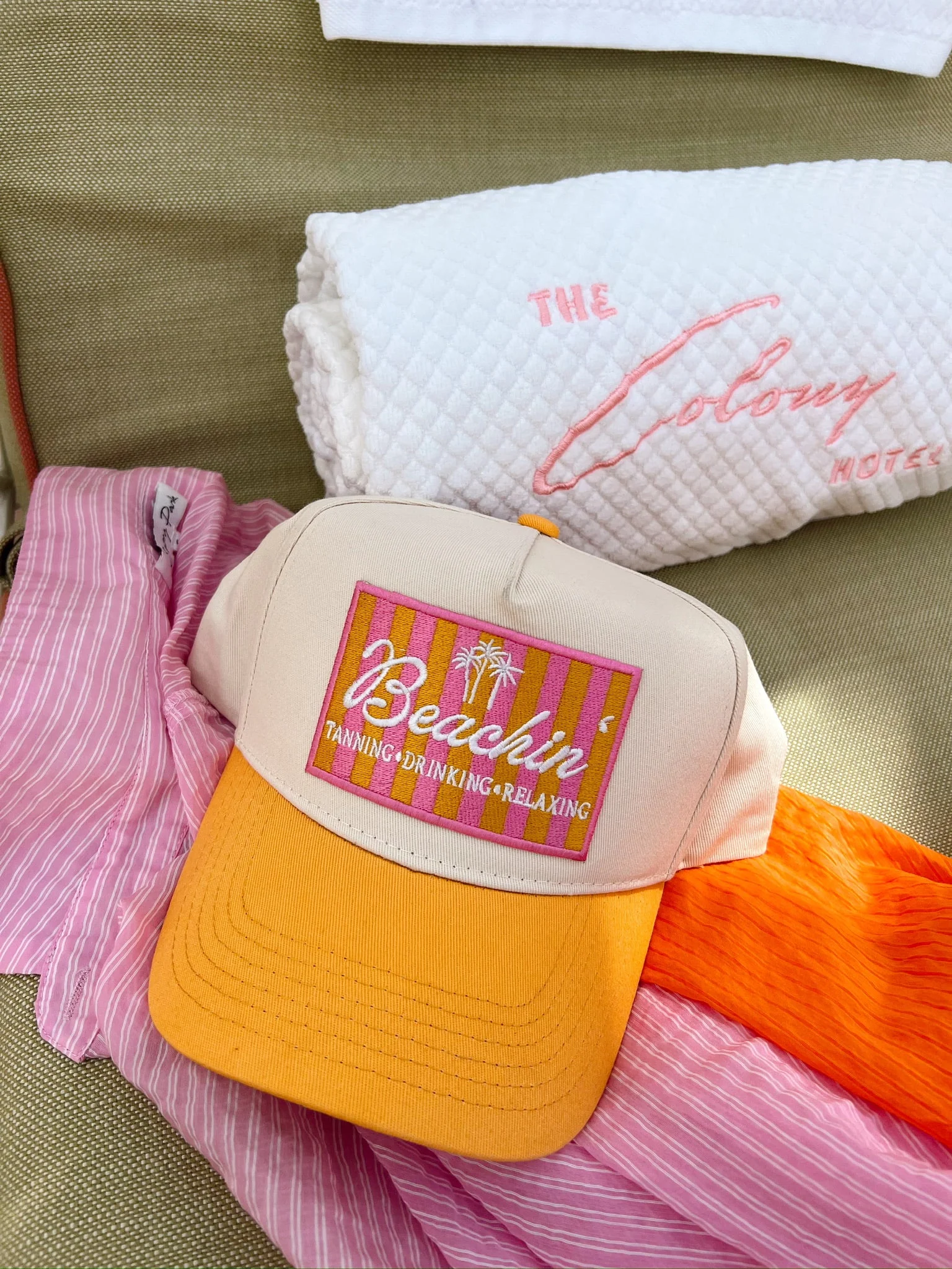 Beachin' - Vintage Trucker Hat - Image 9