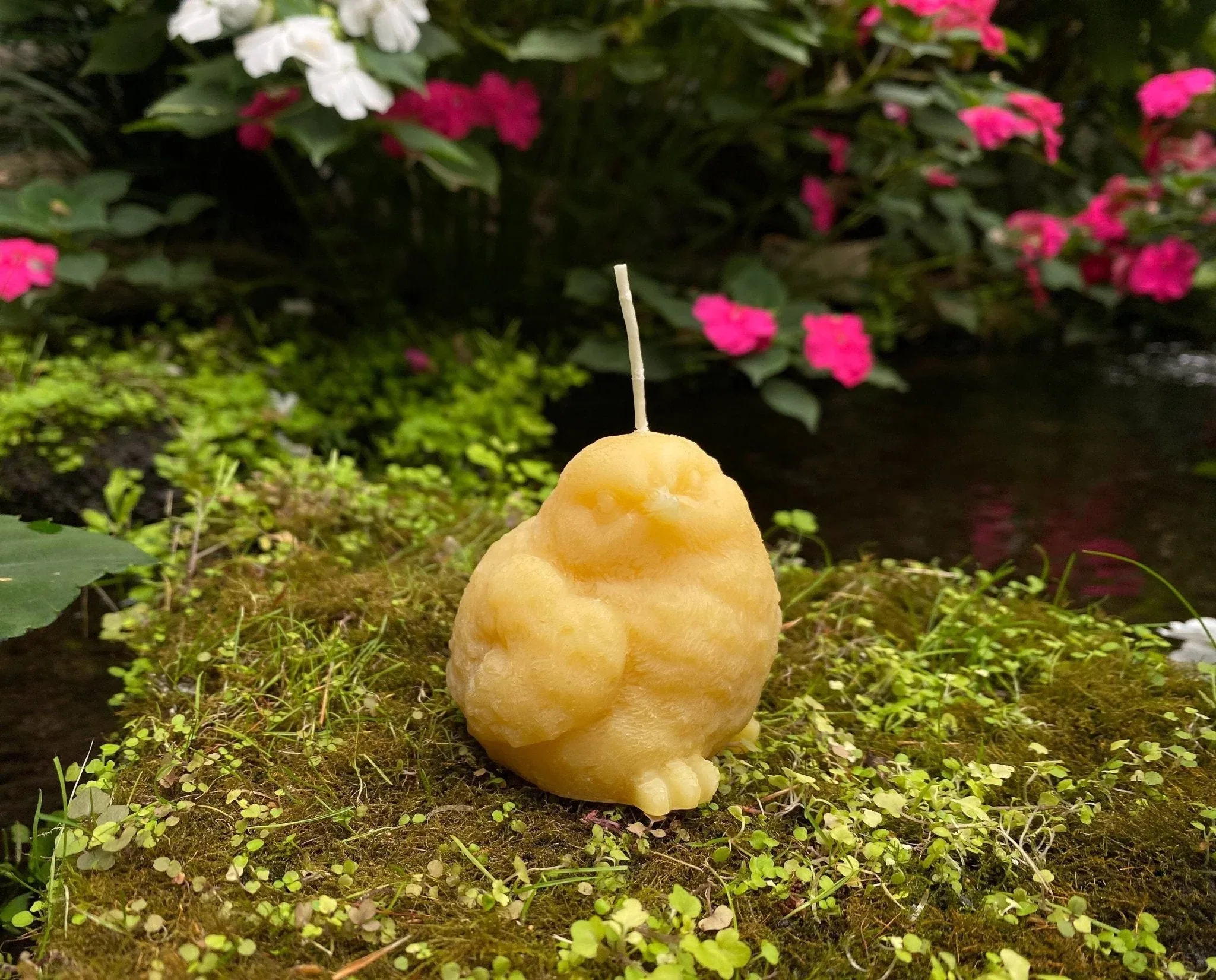 Birdy Perched Beeswax Candle - Image 2