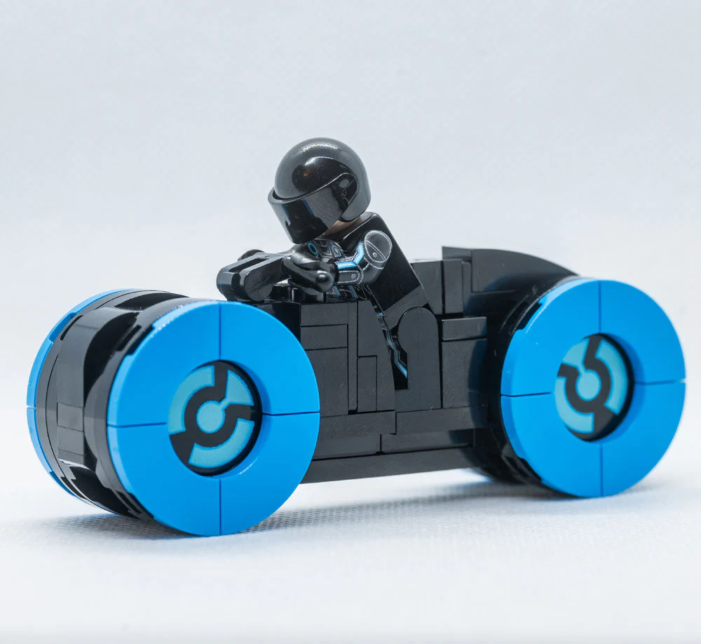 BLOK Lightcycle w/ Minifig - Image 3