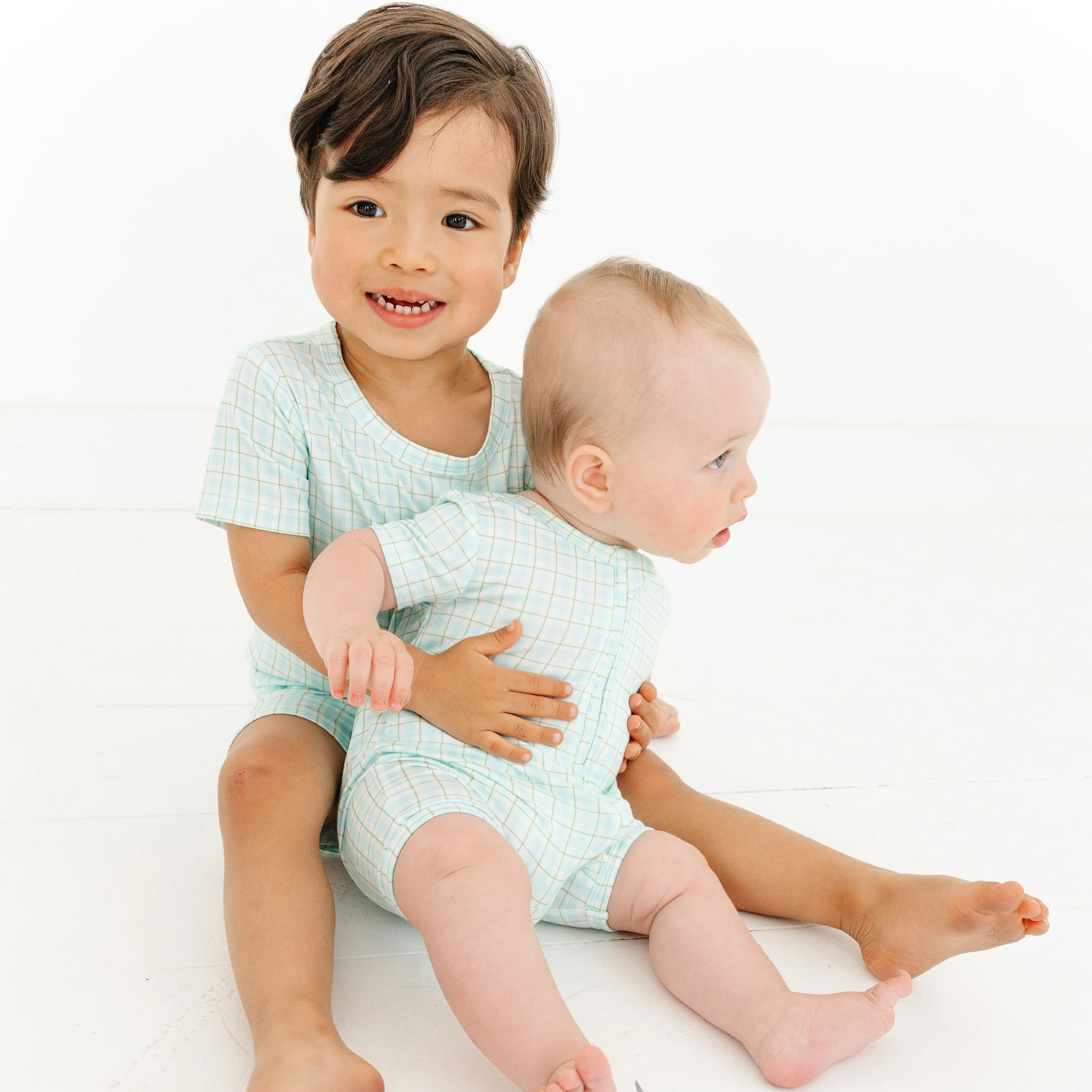 Bluegrass Picnic Short Sleeve & Shorts Bamboo Toddler Pajama Set - Image 4