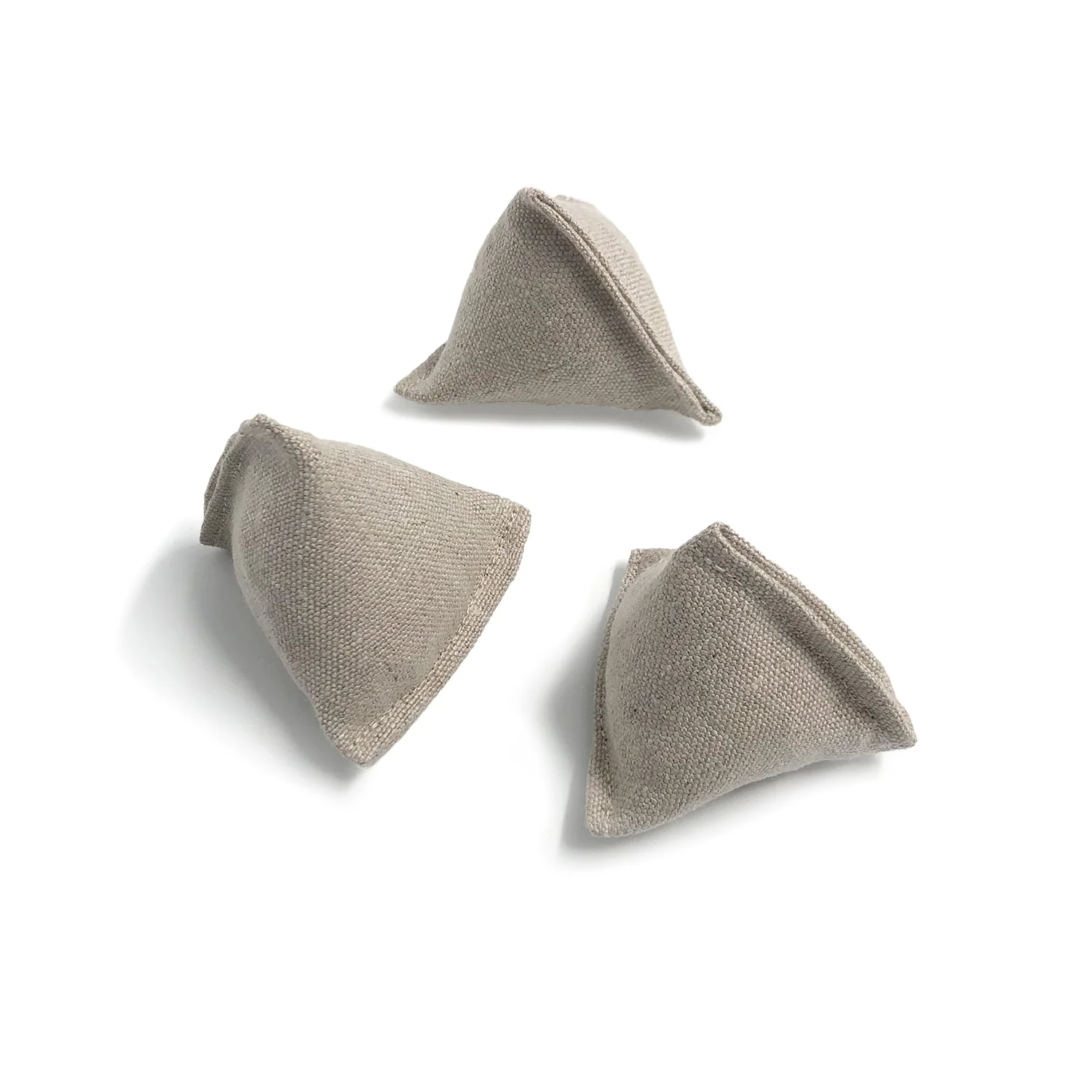 Boba & Vespa Catnip Pyramid Toy in Cotton and Hemp with Buckwheat for Crinkles - Image 4