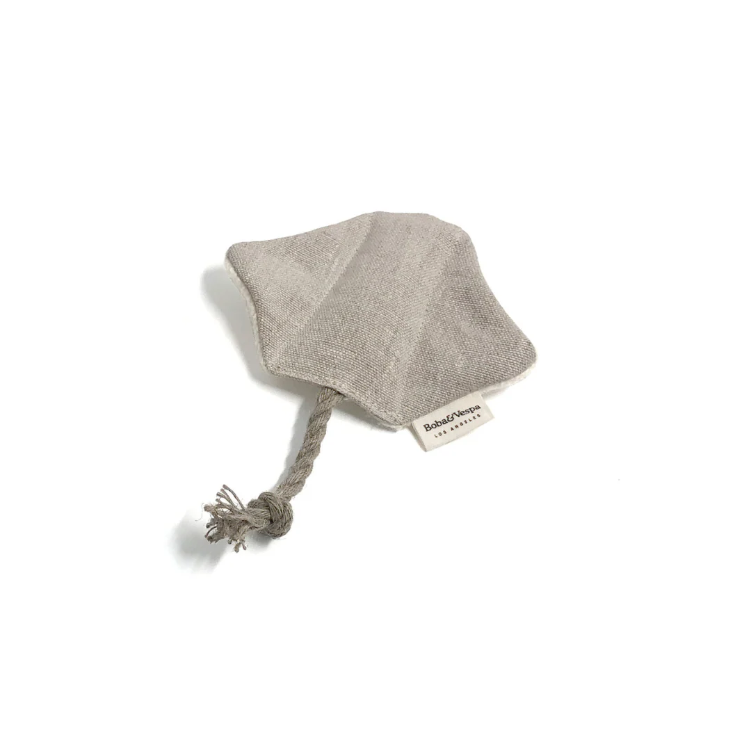 Boba & Vespa Stingray Cat Toy in Cotton with Buckwheat for Crinkles and Organic Catnip - Image 2