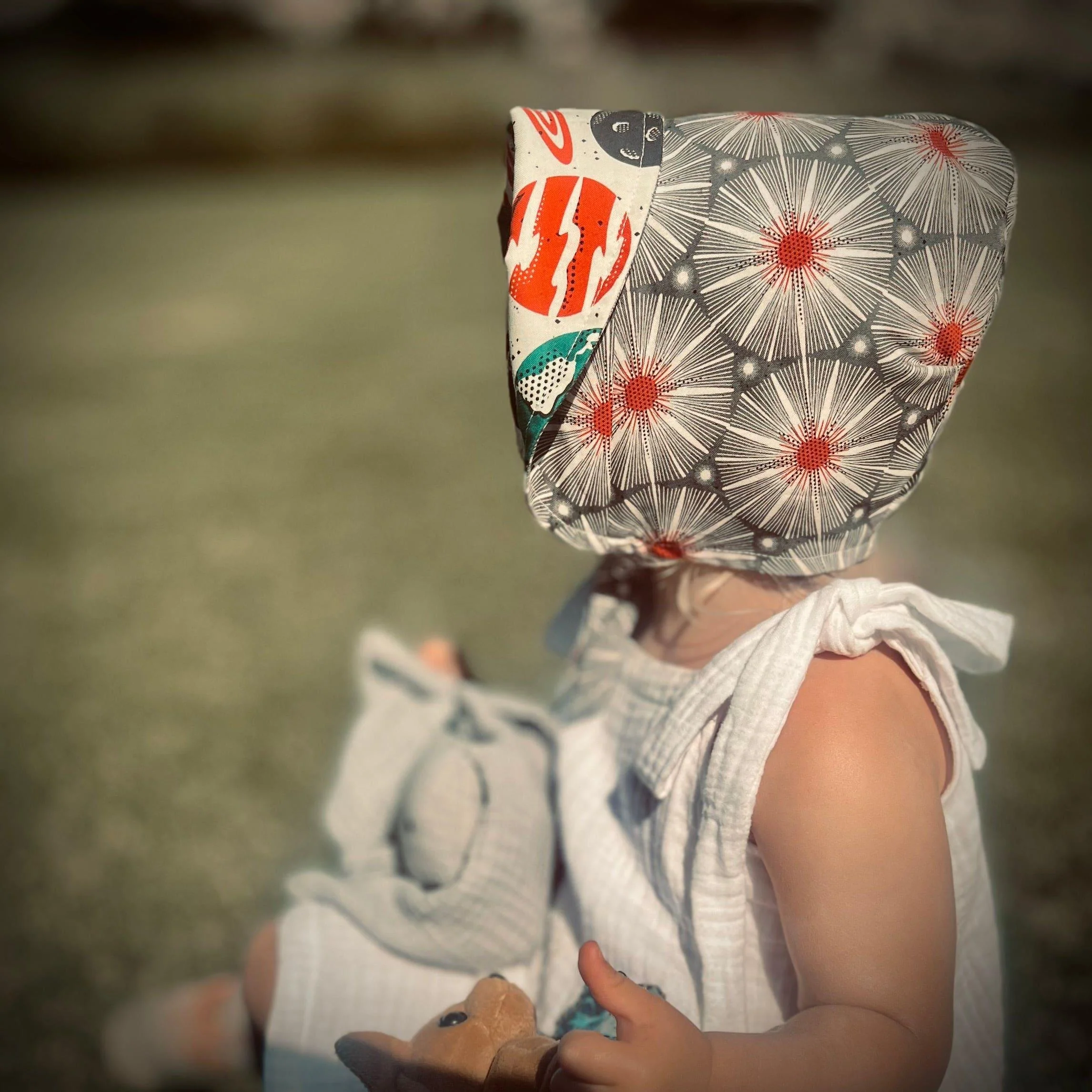 Bonnet in Organic Space - Image 3