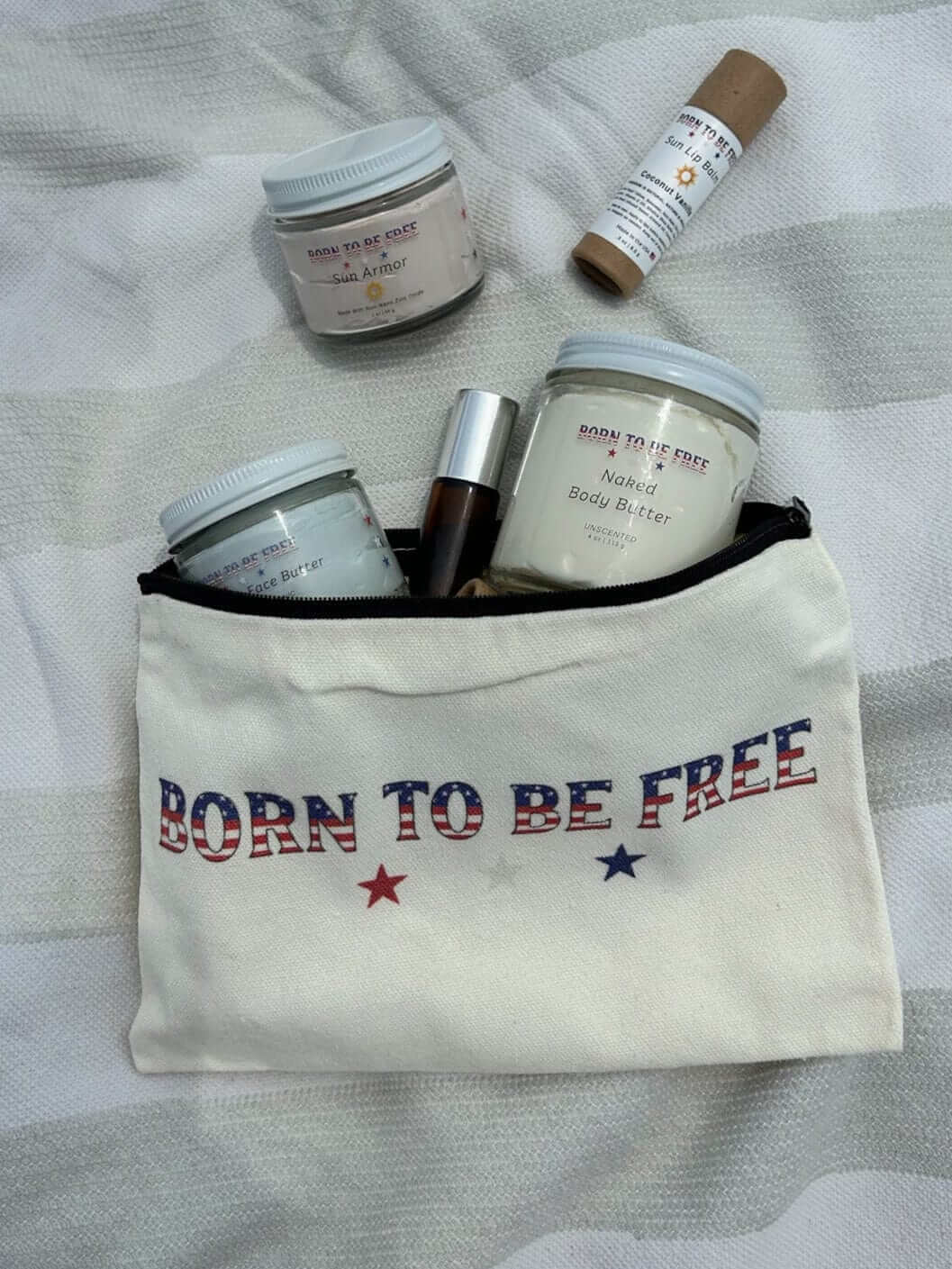 Born To Be Free Travel Pouch - Image 2