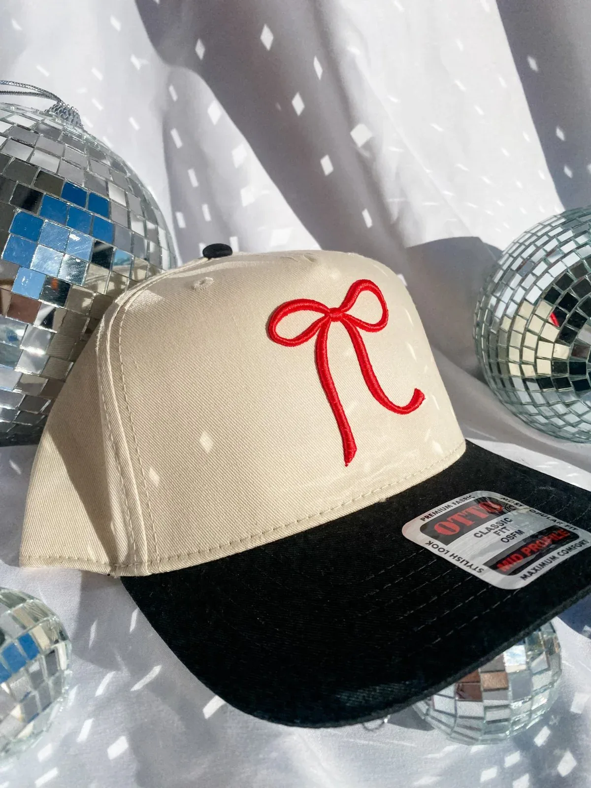 Bow - Trucker Hat Cream/Black - Image 2