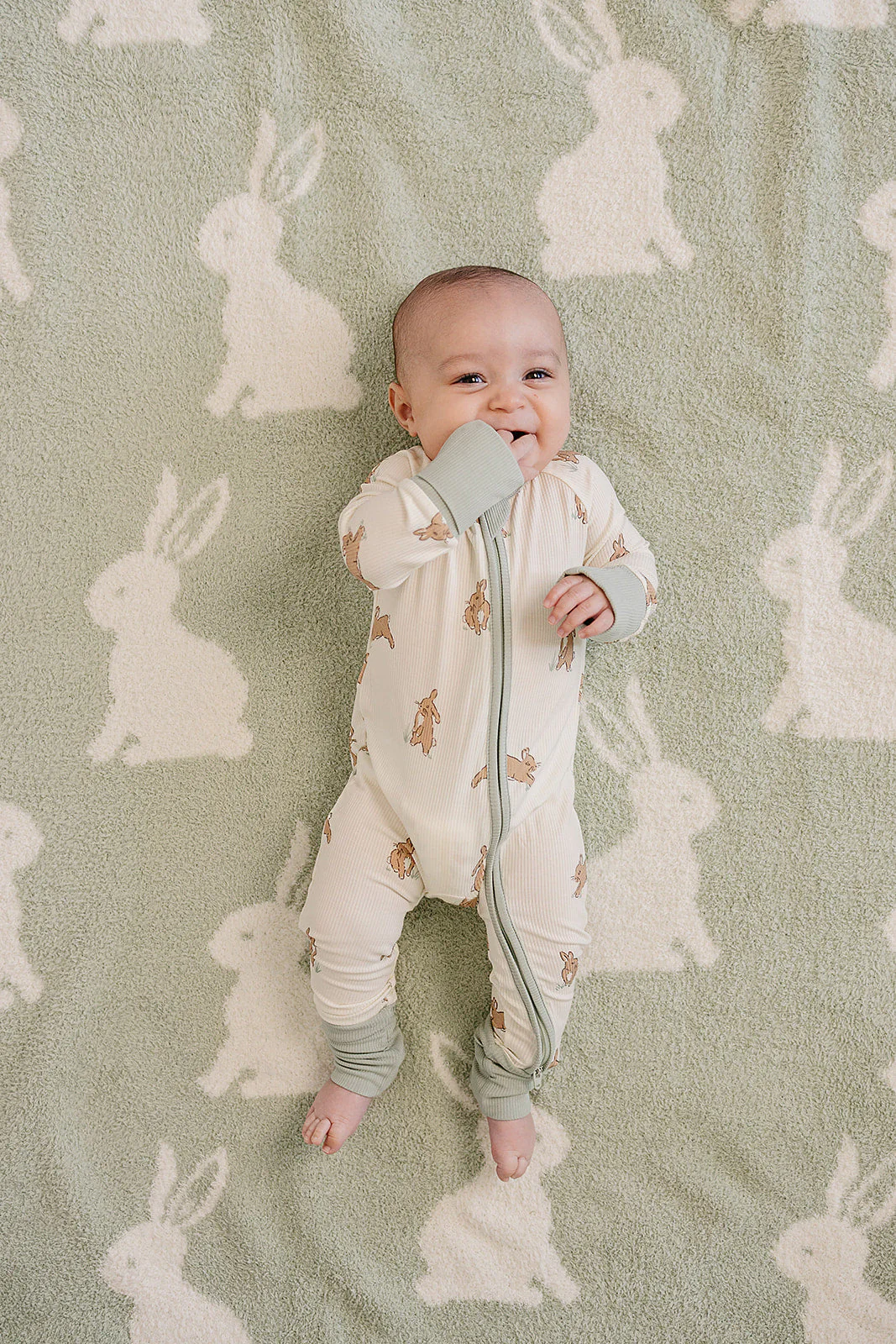 Bunny Ribbed Bamboo Zipper - Image 4