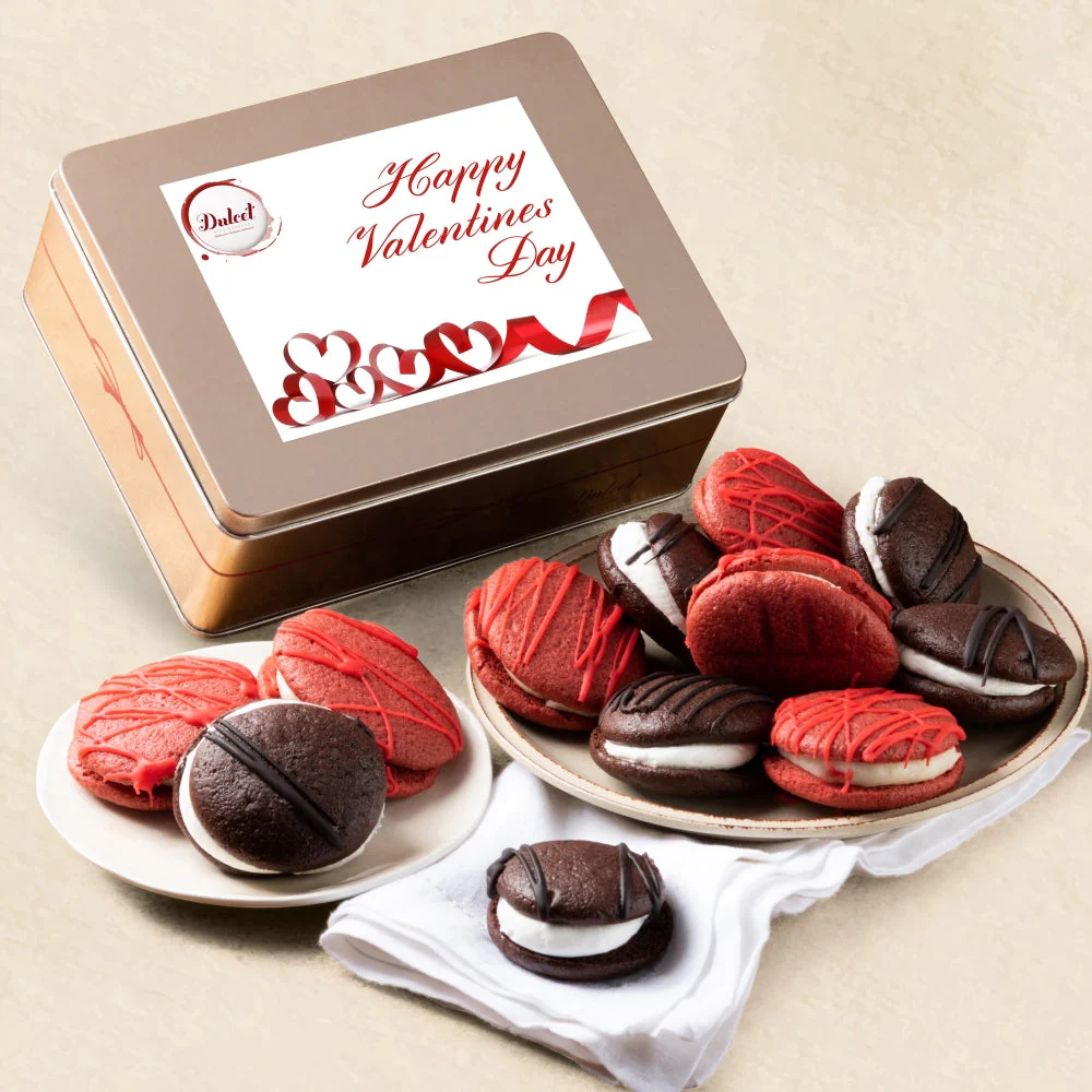 Chocolate and Red Velvet Whoopie Pies Assortment - Image 68