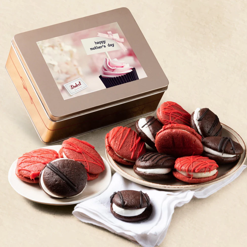 Chocolate and Red Velvet Whoopie Pies Assortment - Image 76