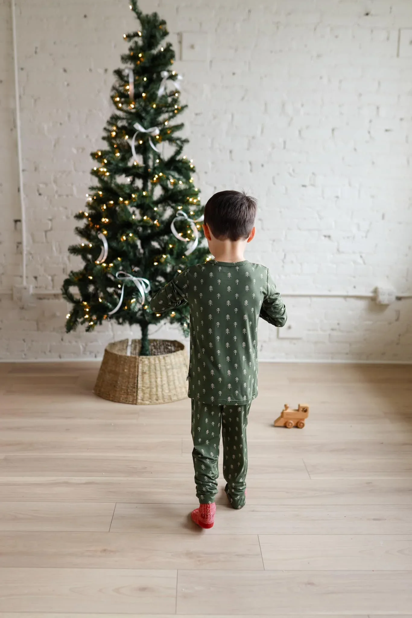 Christmas Tree Bamboo Pajamas - 2pc Set - Image 4