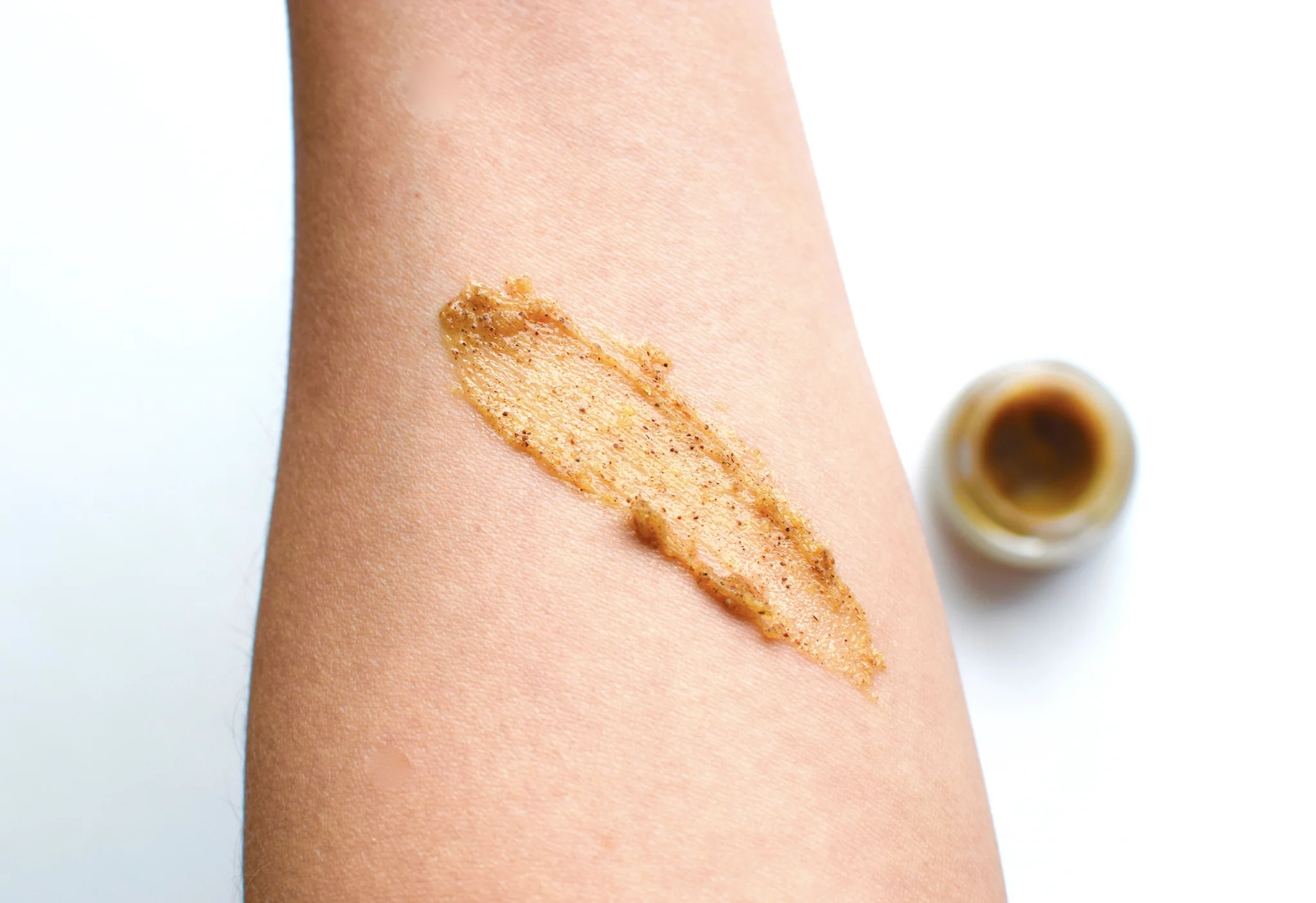 Cinnamon Lip Plumper - Image 7