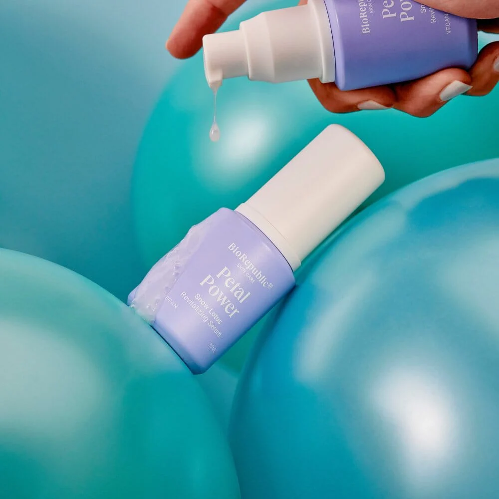Clarifying & Age-Defying Petal Power Serum - Image 4