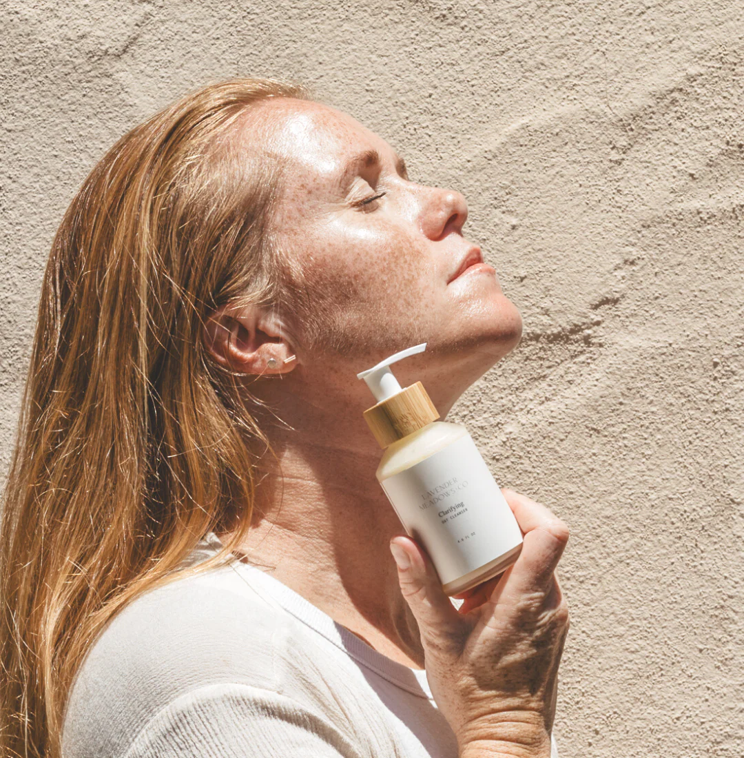 Clarifying Oat Cleanser (4.6 oz) - Image 3