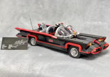 Classic Batmobile Building Block Set (1822 Pieces) 76328 - Image 4