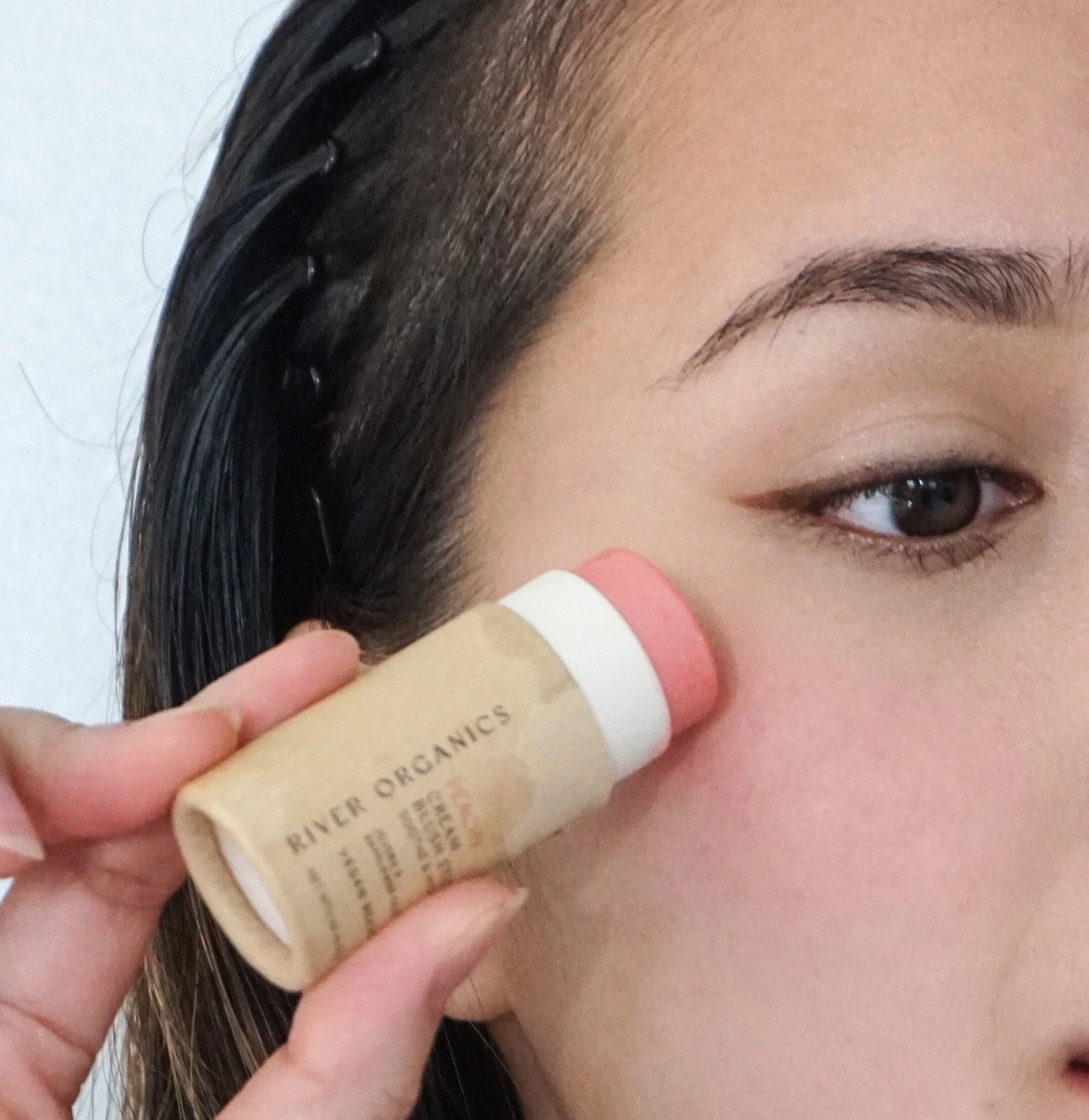 Creamy Vegan Blush Stick -  Peachy - Image 2