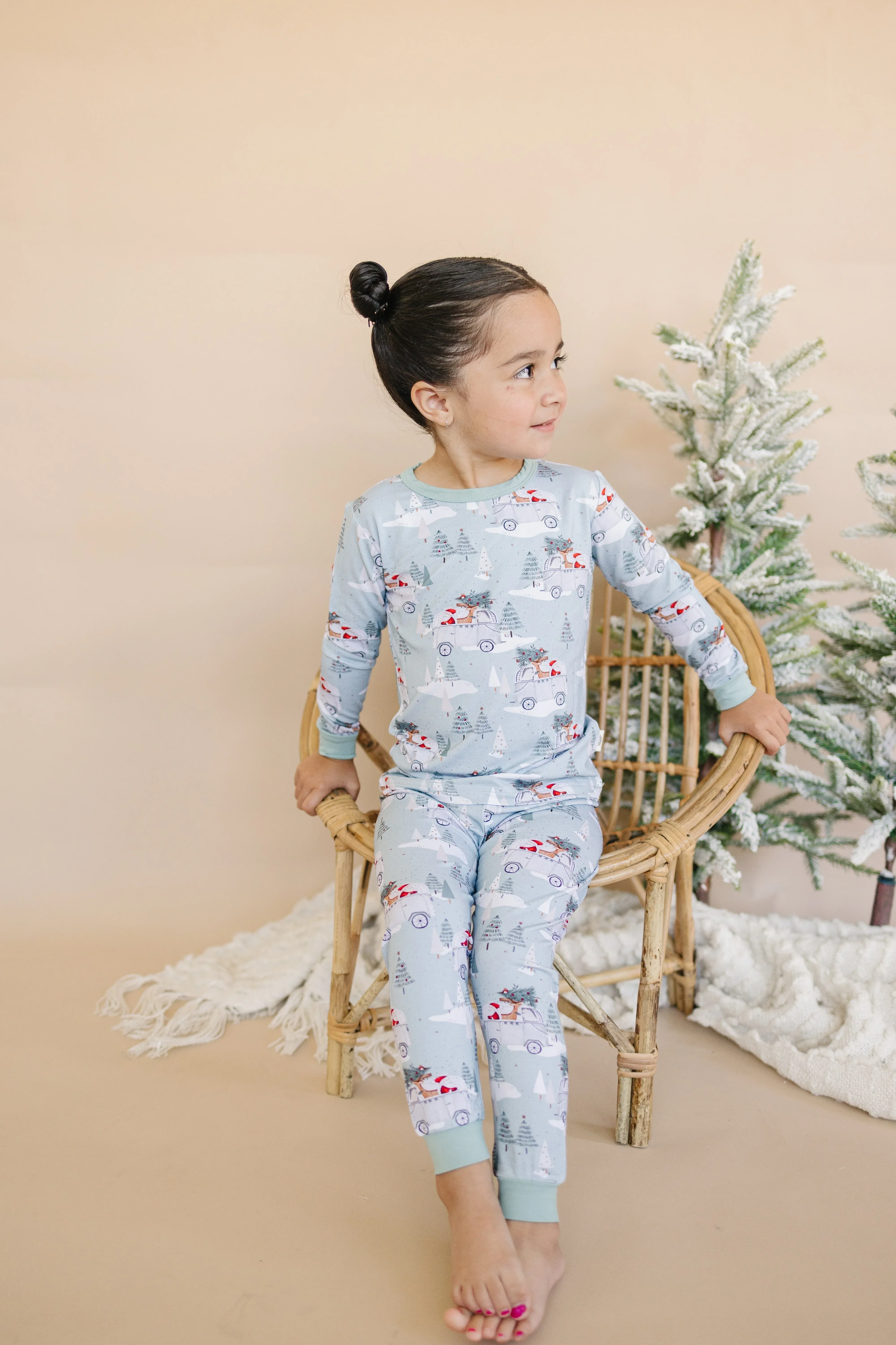 Cruisin' to Christmas 2pc Bamboo Pajamas *12-18m left - Image 10