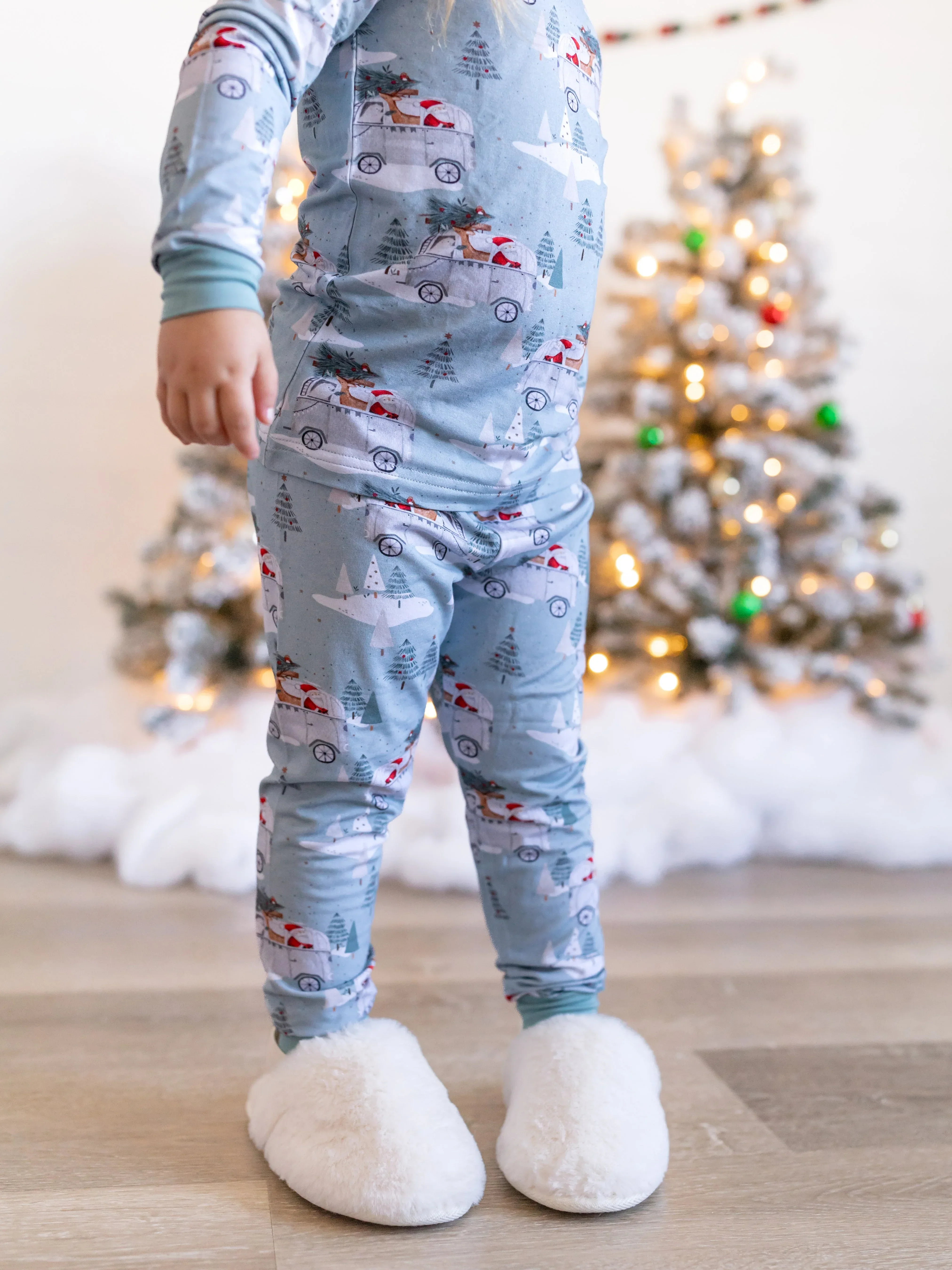 Cruisin' to Christmas 2pc Bamboo Pajamas *12-18m left - Image 2
