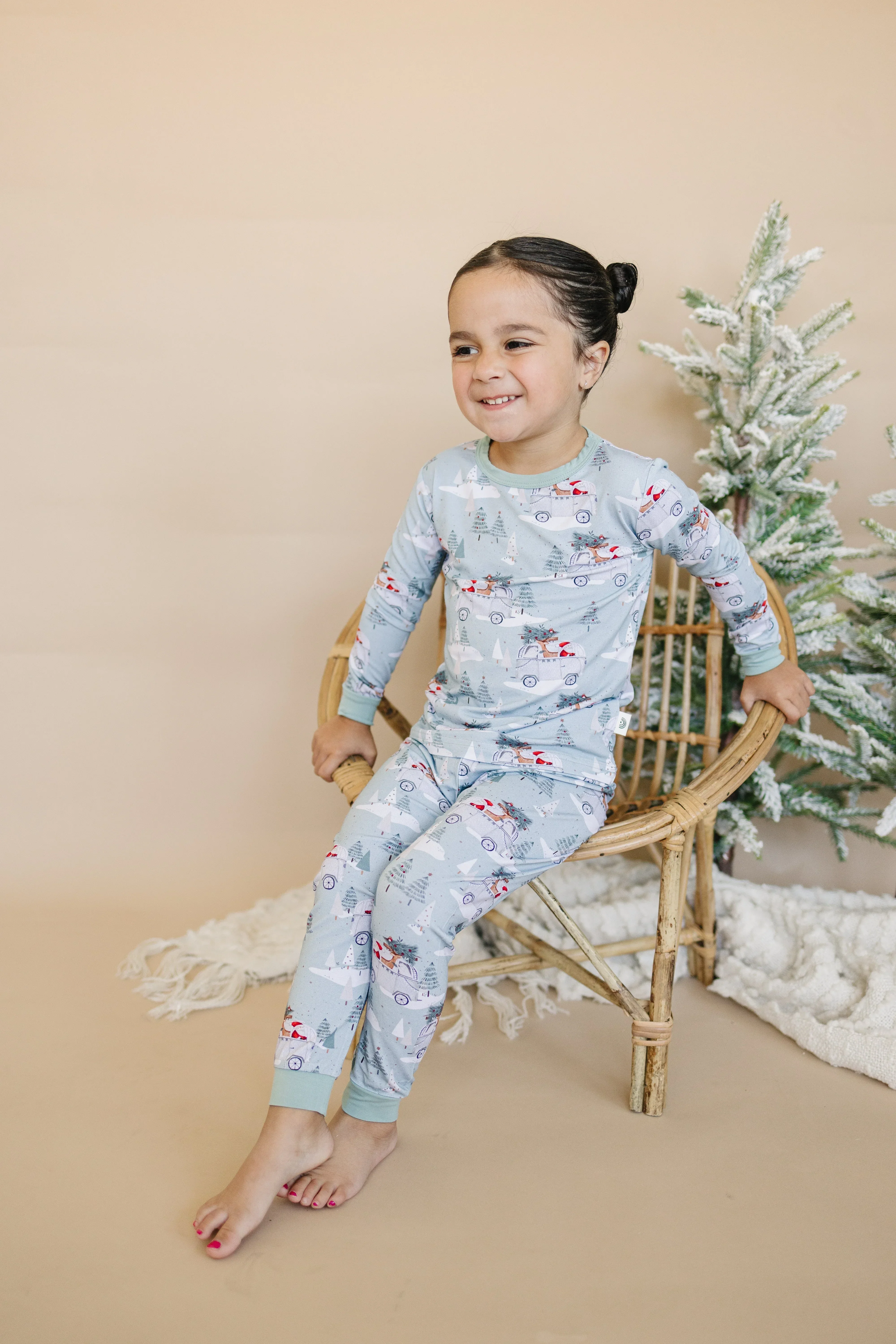 Cruisin' to Christmas 2pc Bamboo Pajamas *12-18m left - Image 7