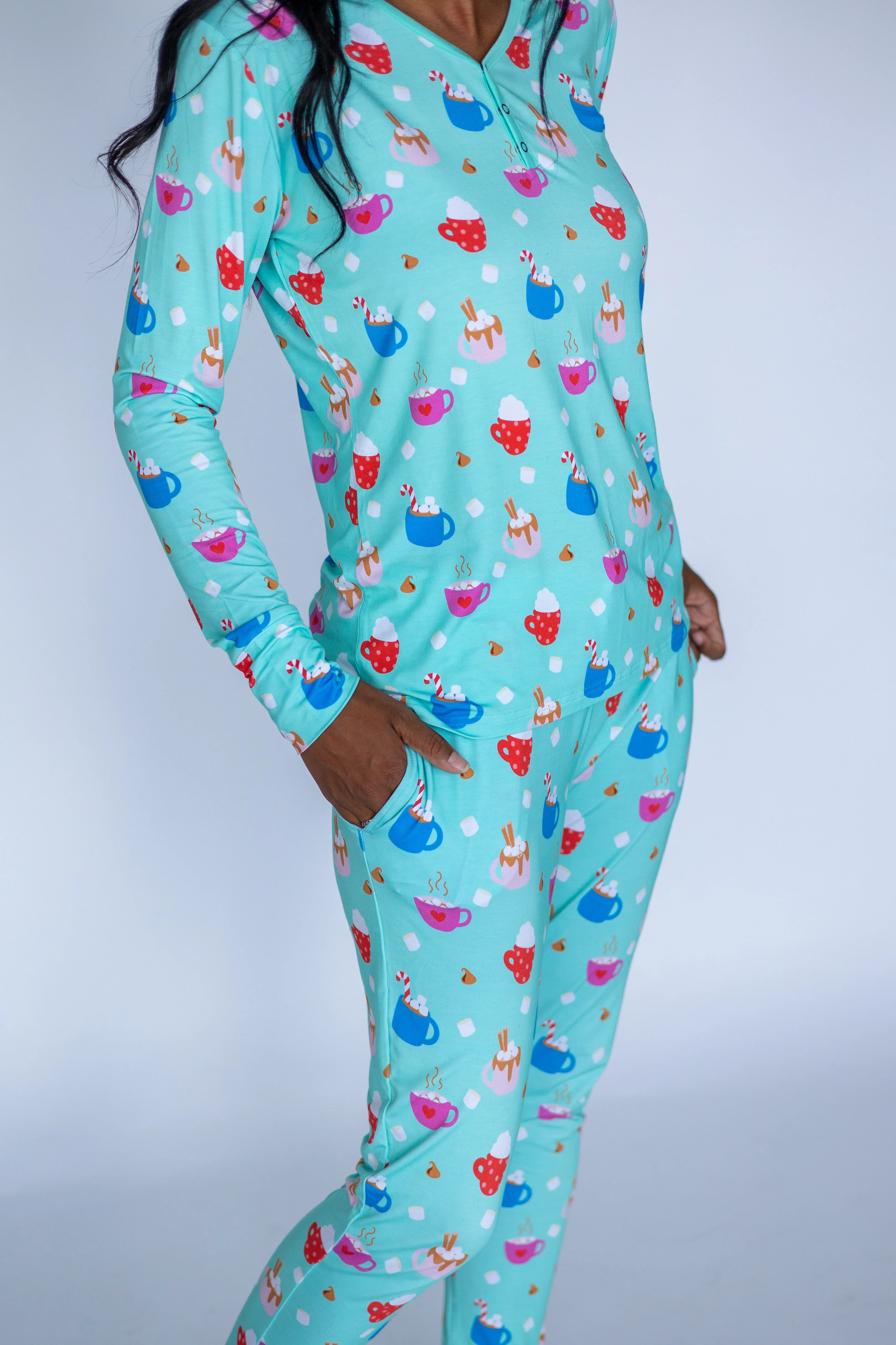 Cuppa Cozy Women’s Bamboo Pajama Set - Image 2